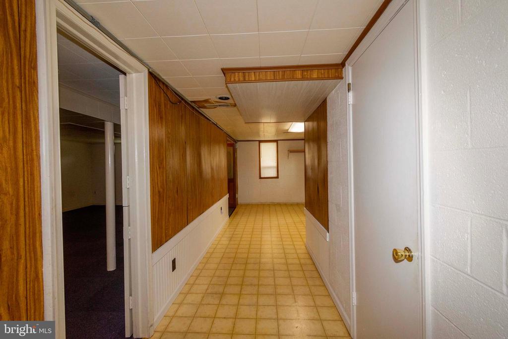 316 MIMOSA LN