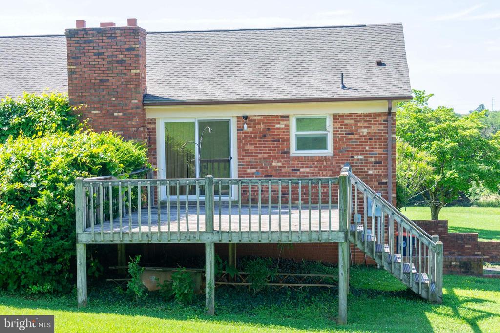 101 MADDOX DR