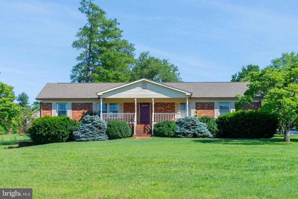 101 MADDOX DR