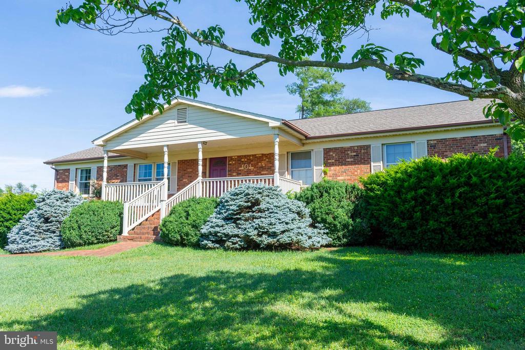 101 MADDOX DR