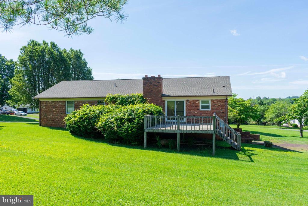 101 MADDOX DR