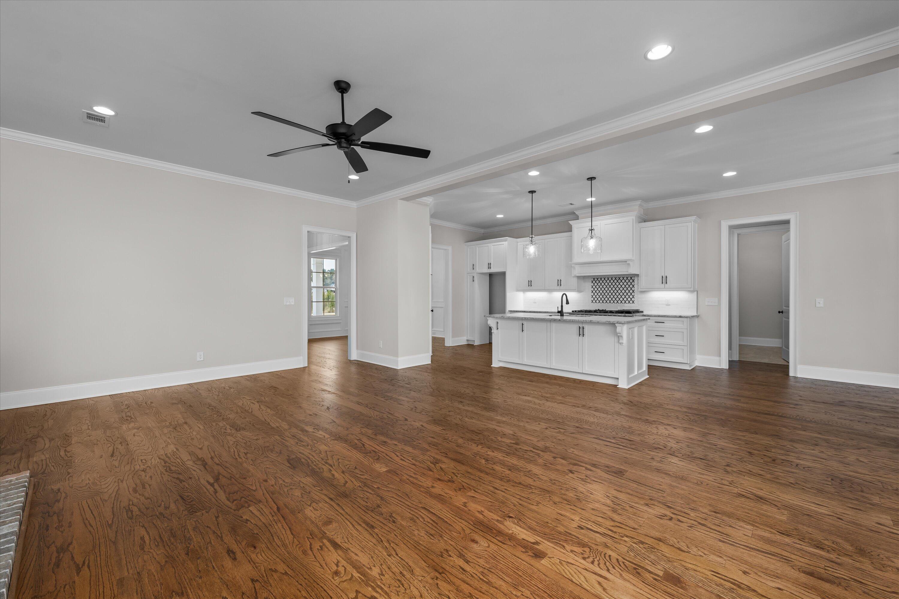 615 RIVER OAKS LANE Lane