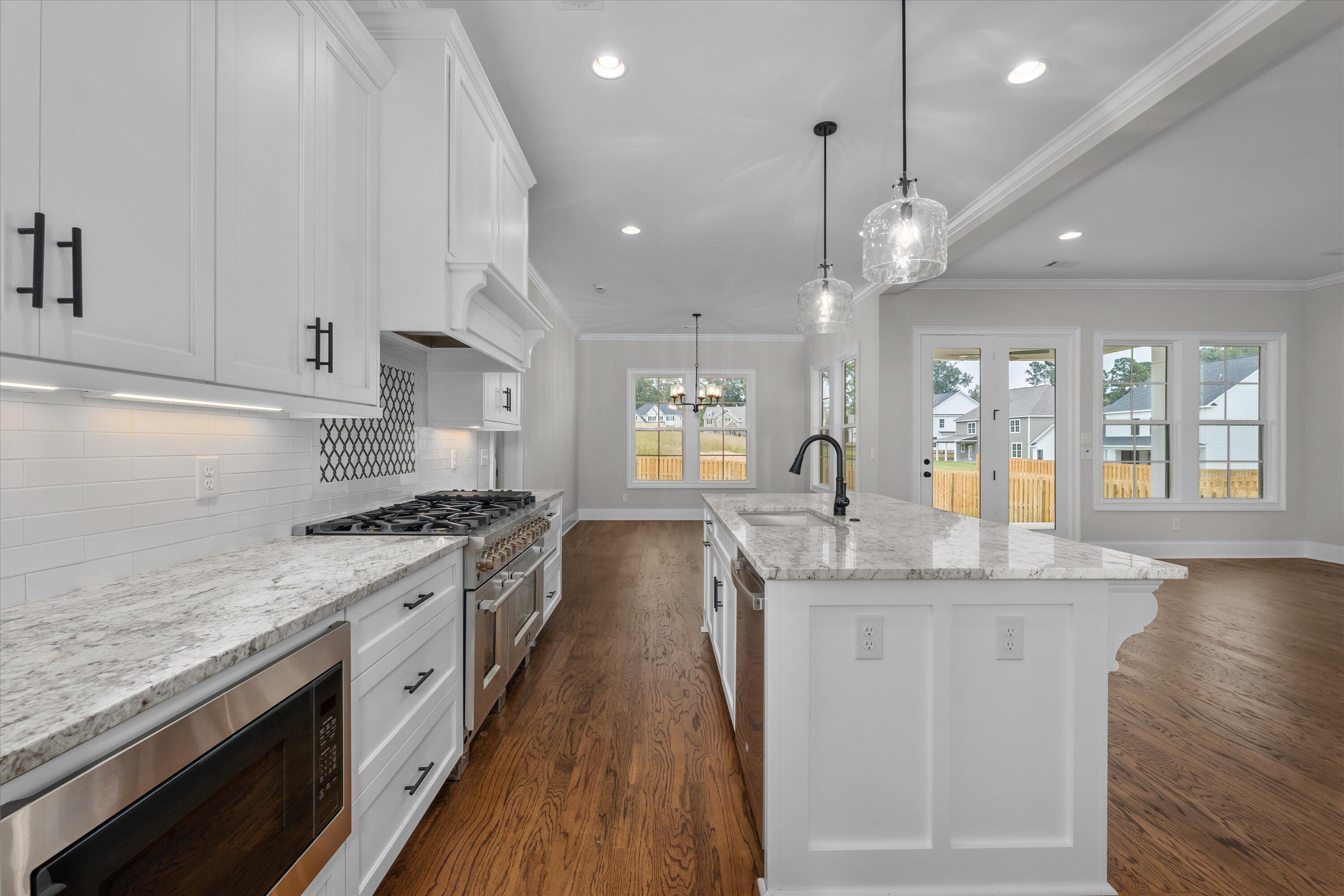 615 RIVER OAKS LANE Lane