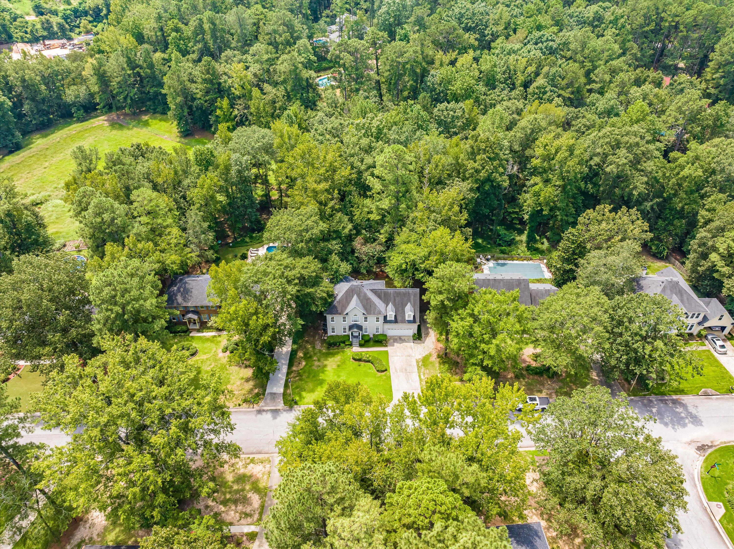 930 DEERCREST Circle