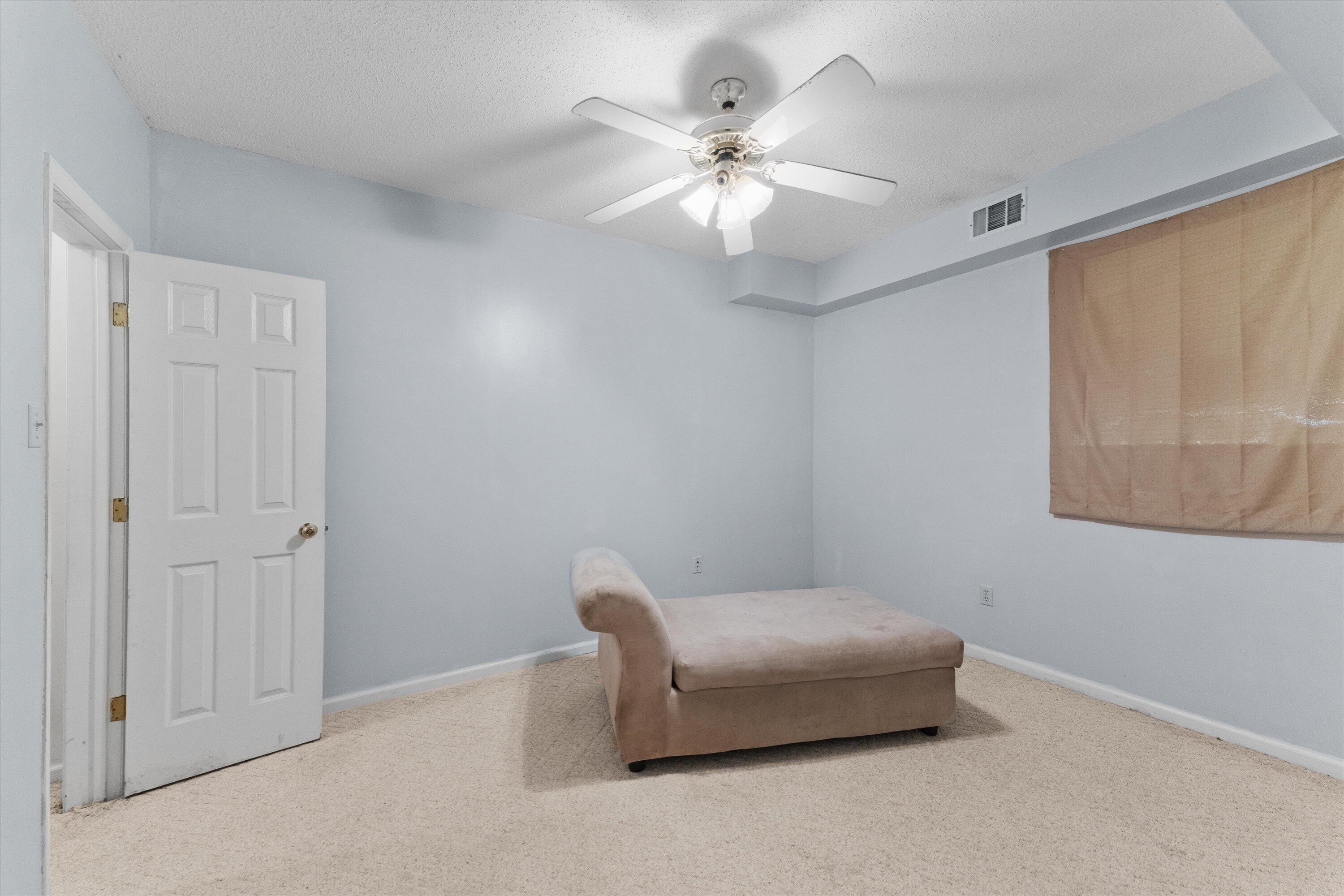 930 DEERCREST Circle