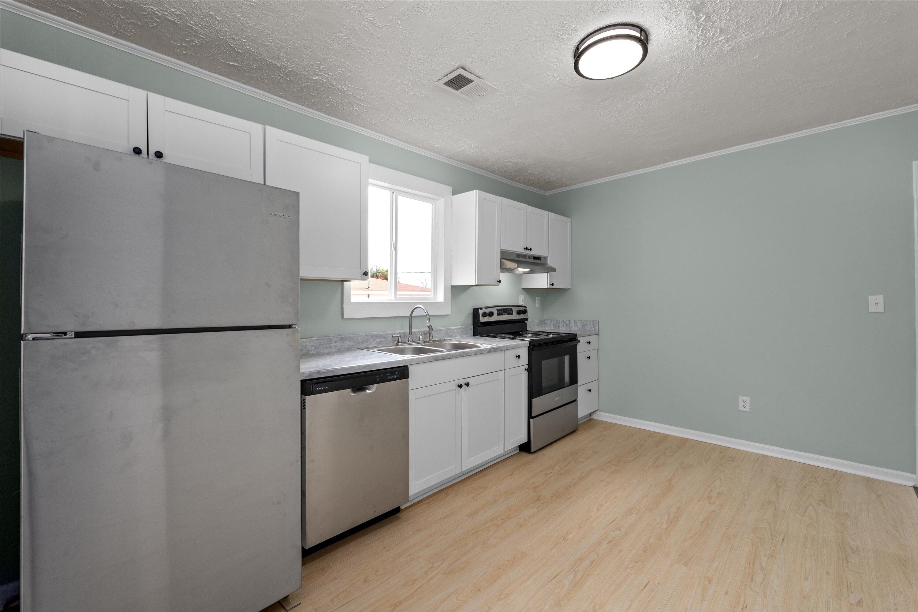 2117 MONCRIEFF Street