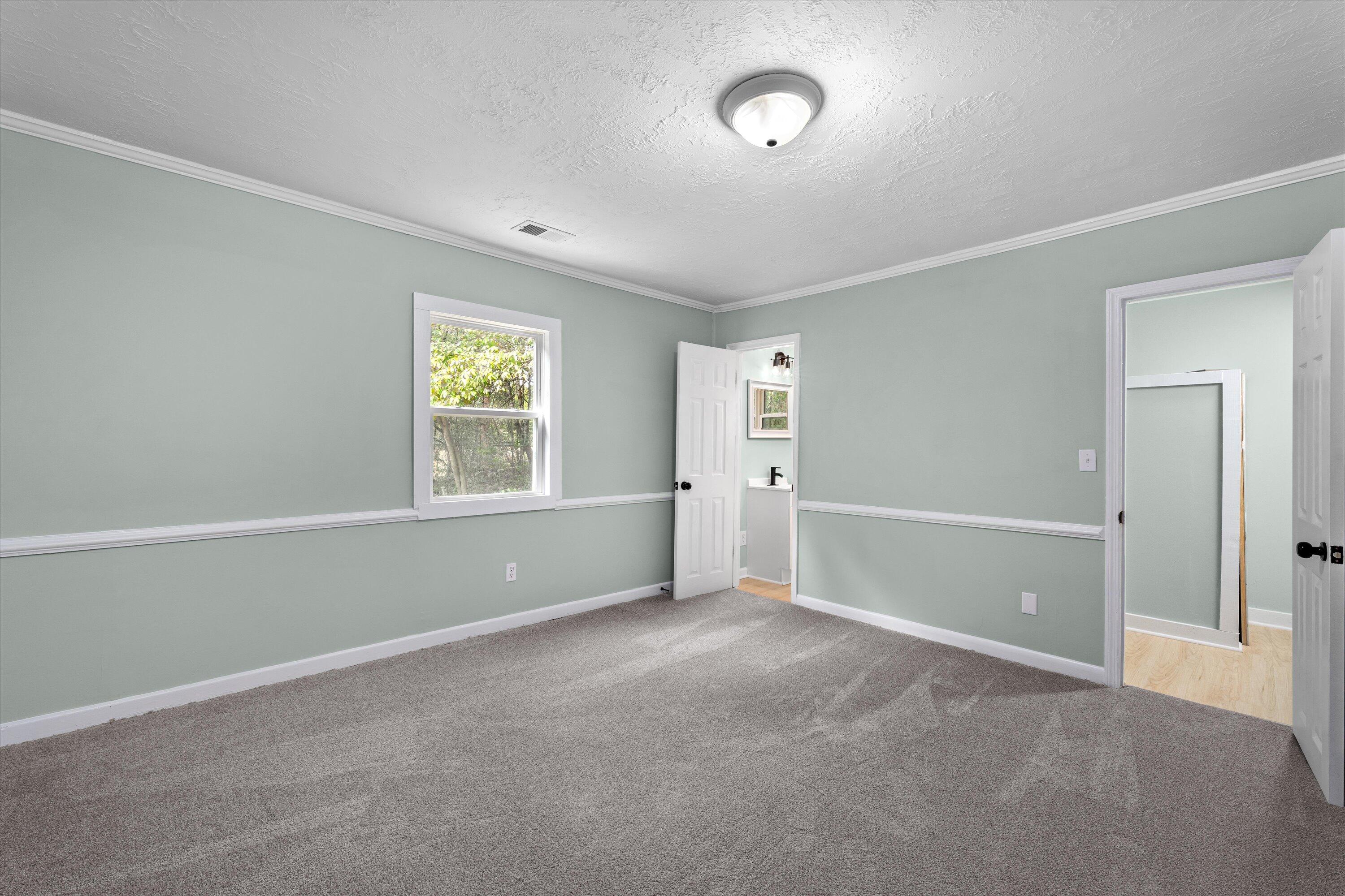 2117 MONCRIEFF Street