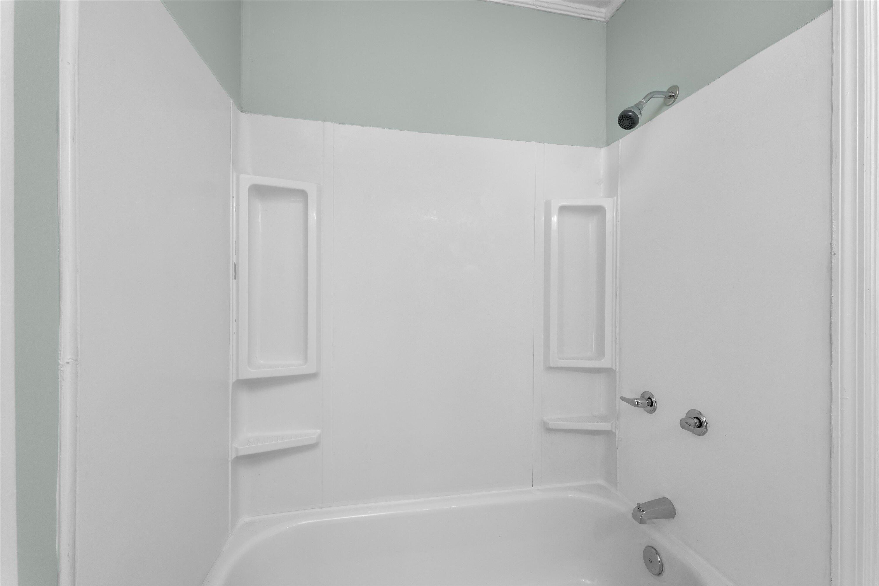 2117 MONCRIEFF Street