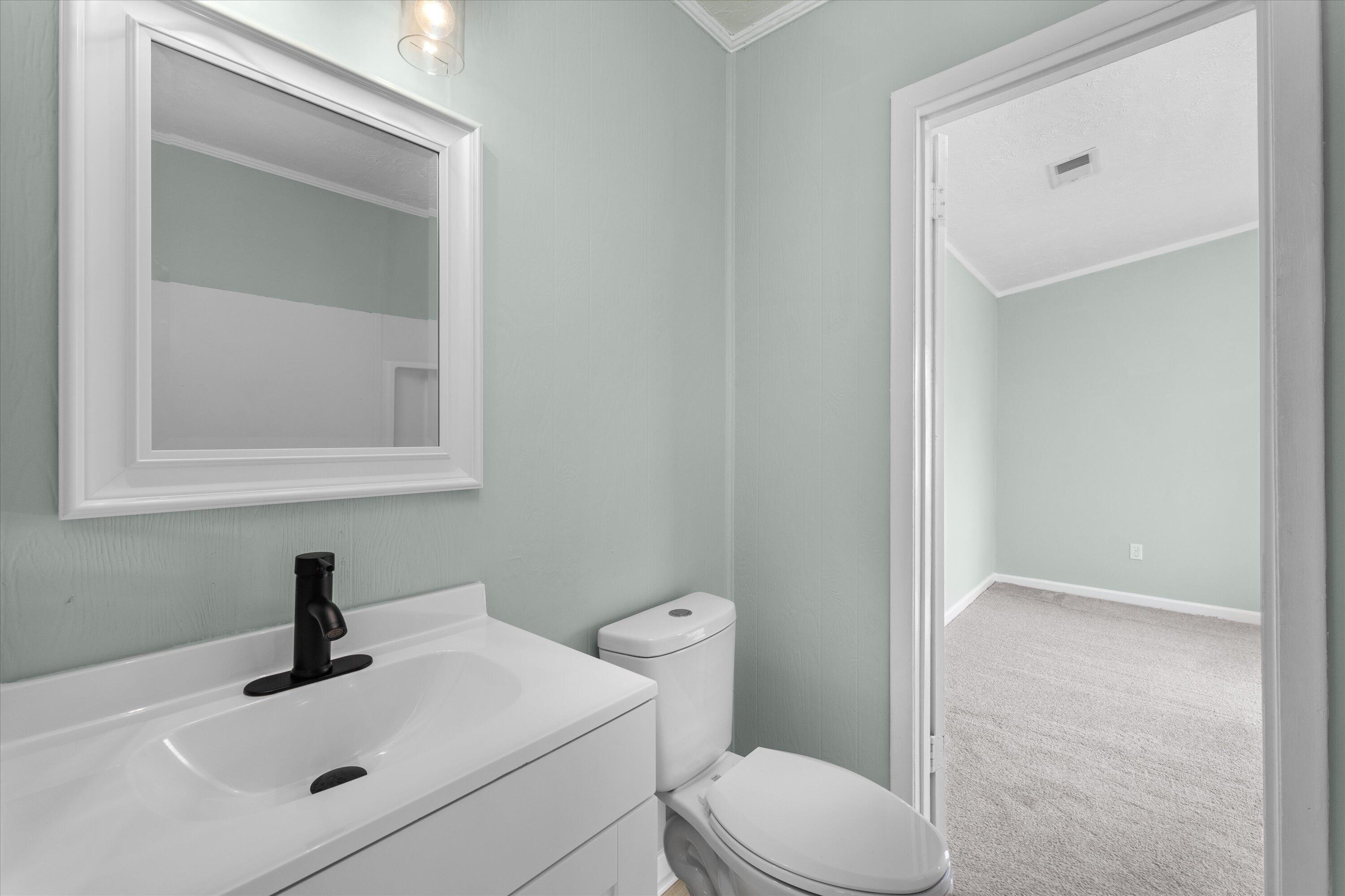 2117 MONCRIEFF Street