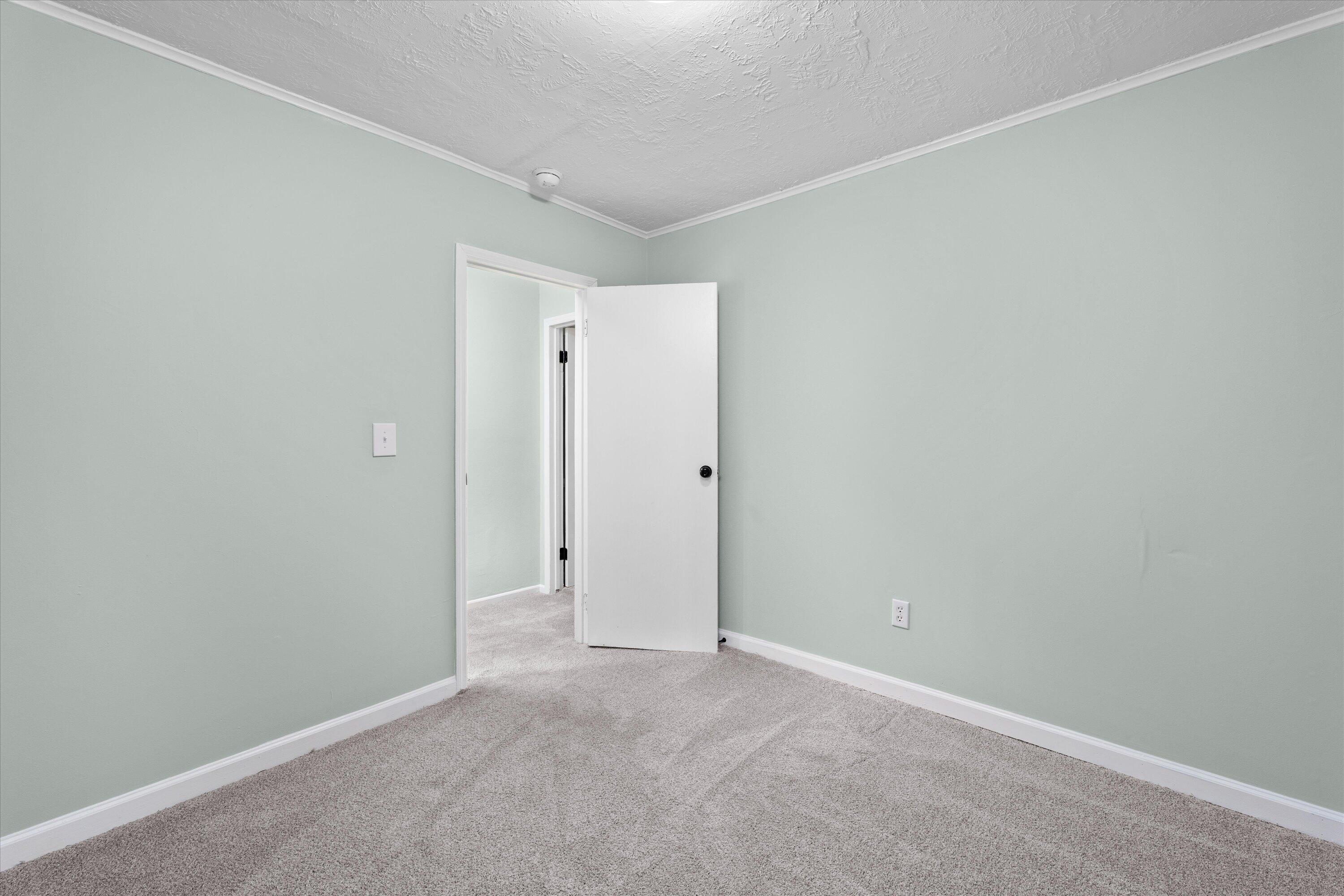 2117 MONCRIEFF Street