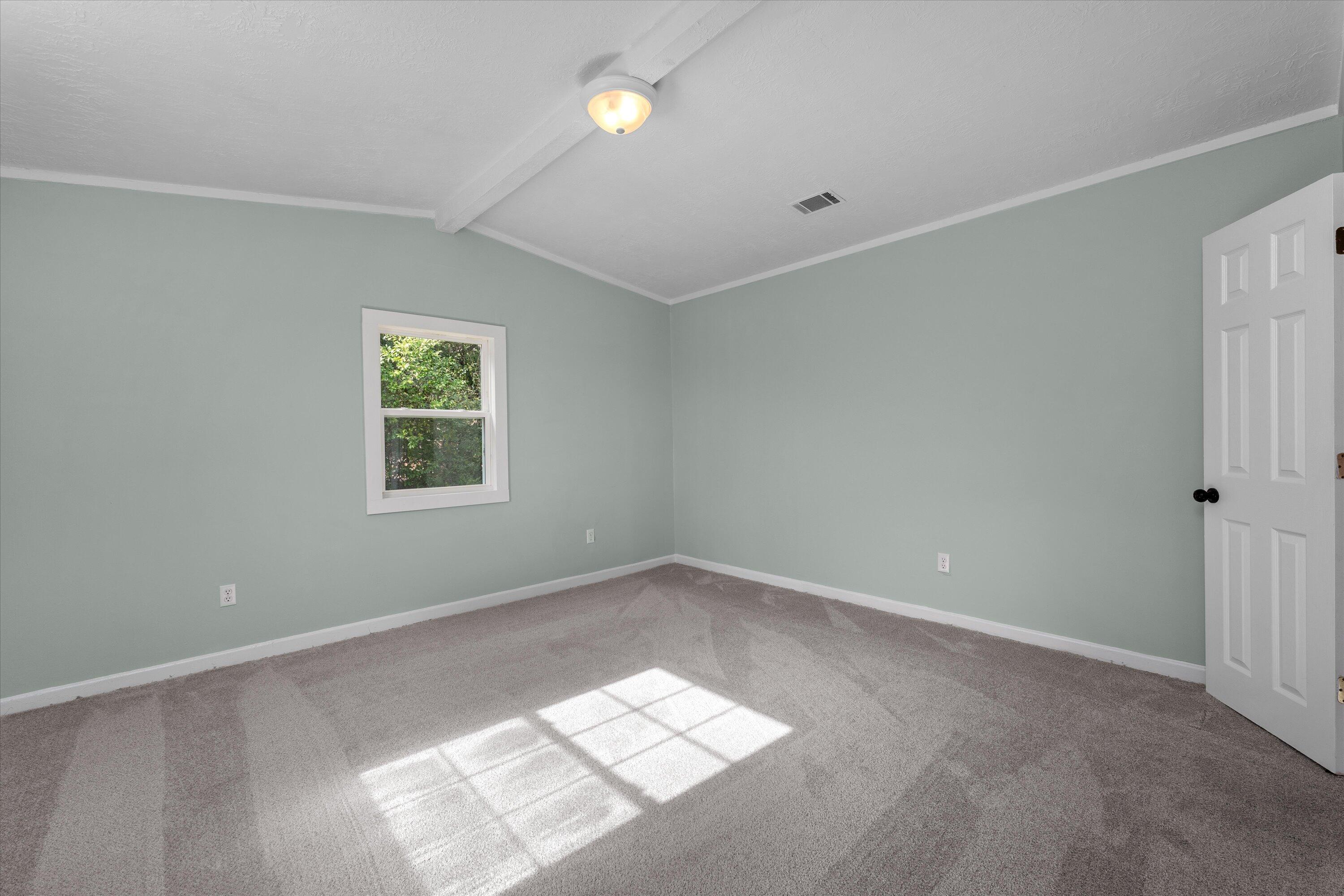 2117 MONCRIEFF Street