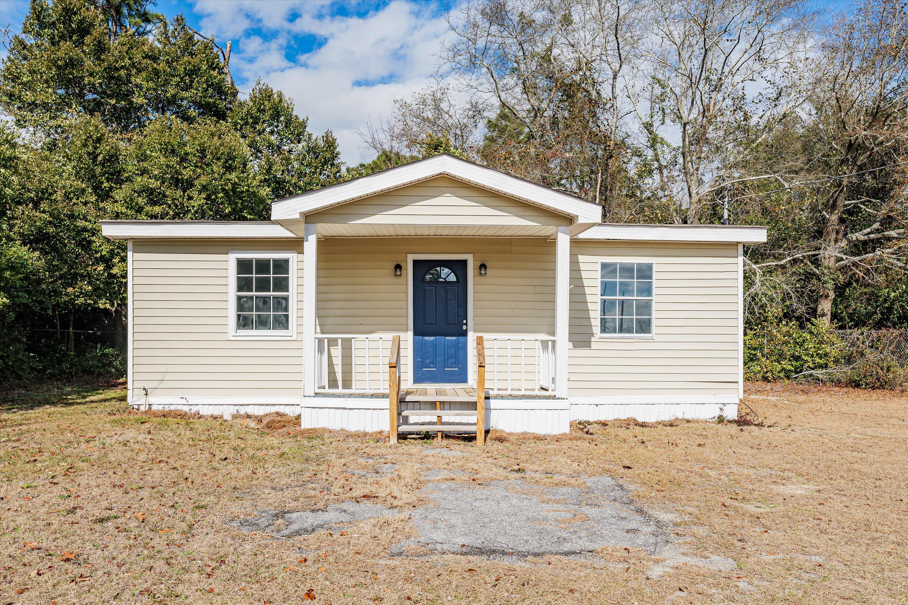 2117 MONCRIEFF Street