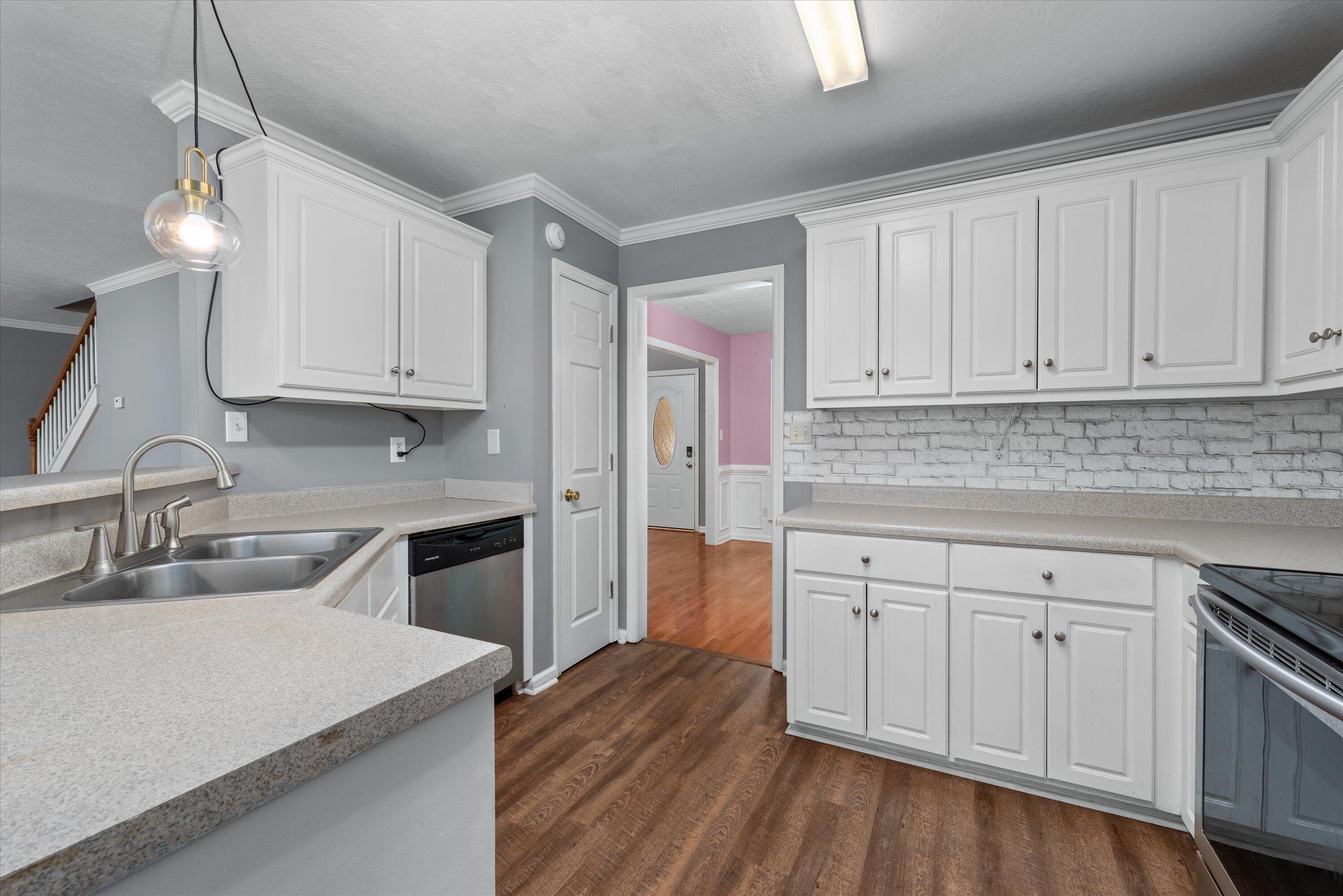 2033 SILVER RUN Falls