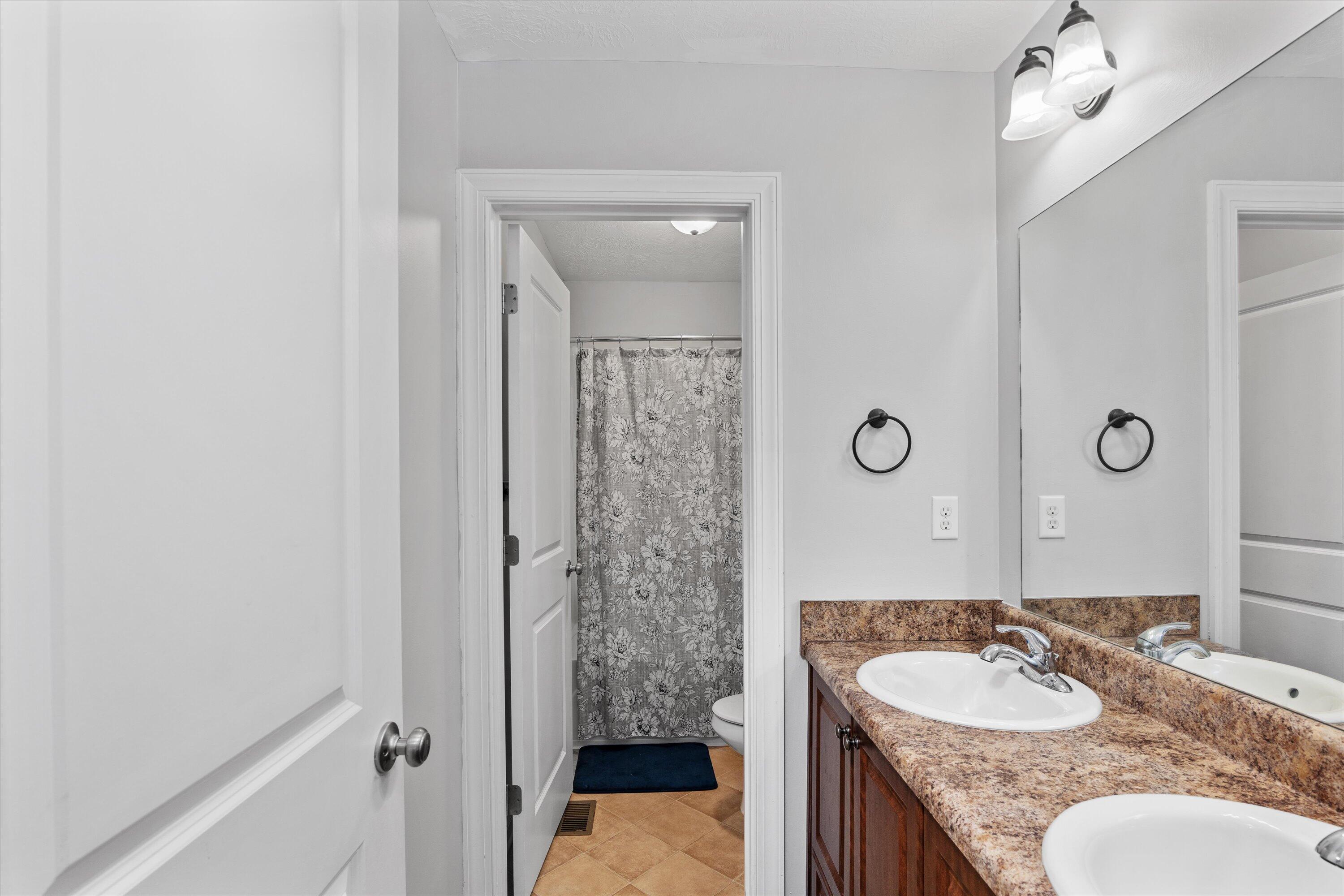 490 BRANTLEY COVE Circle