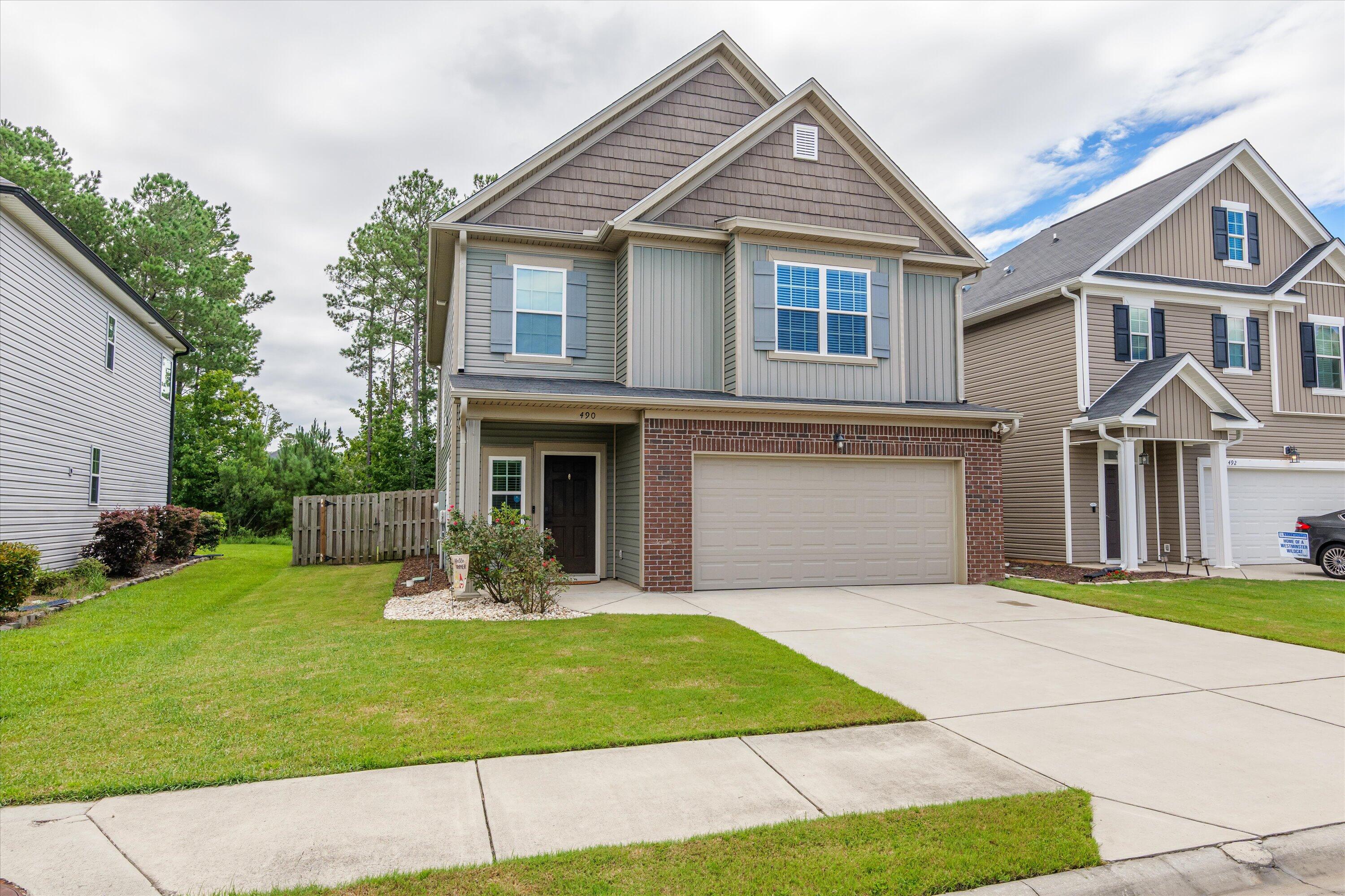 490 BRANTLEY COVE Circle