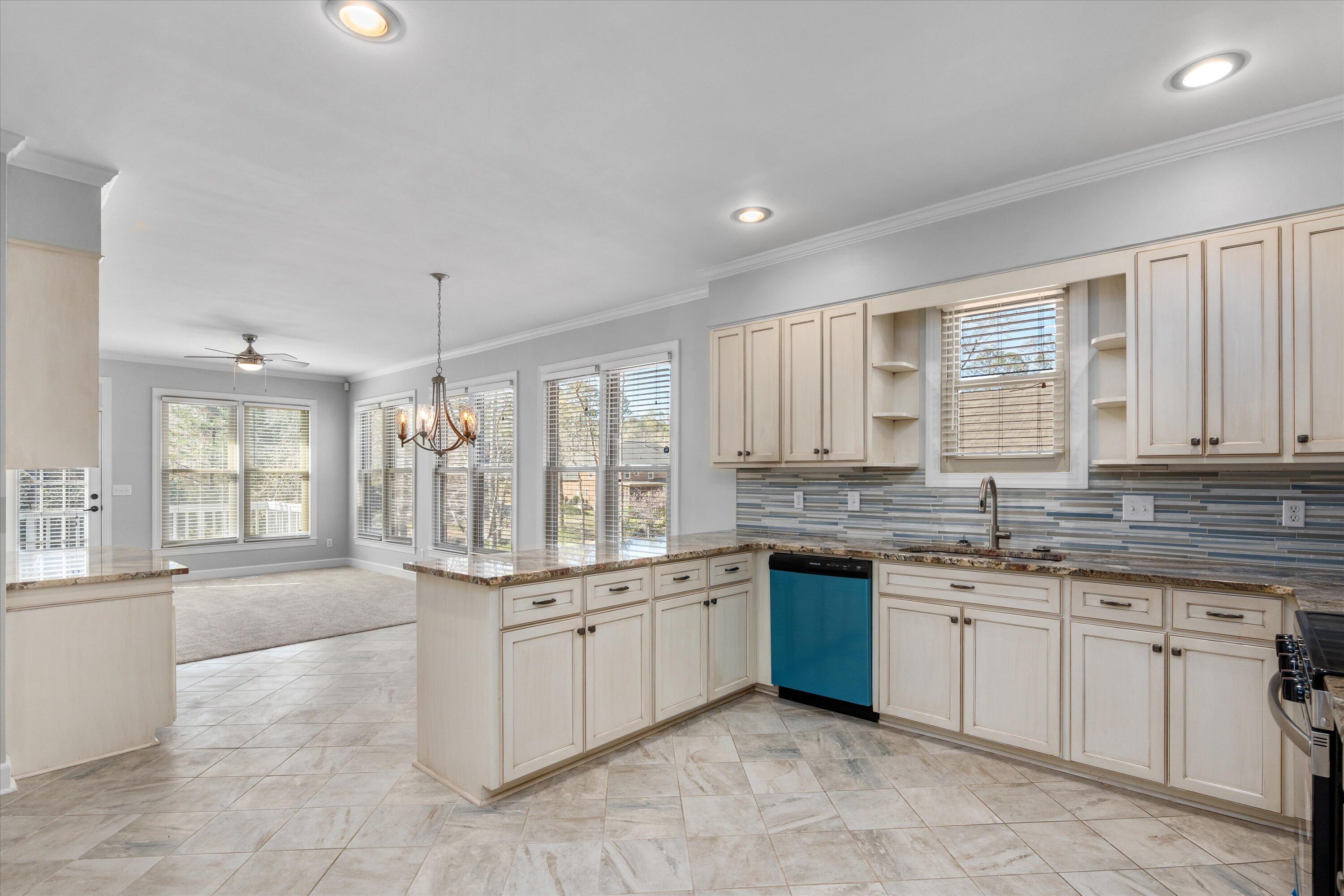 738 MAGRUDER Landing