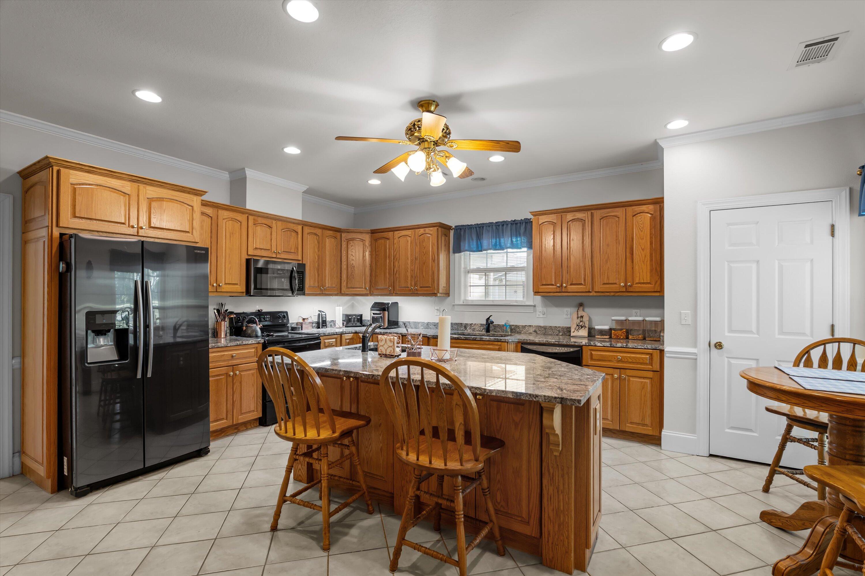 1960 WHITE ROCK Road