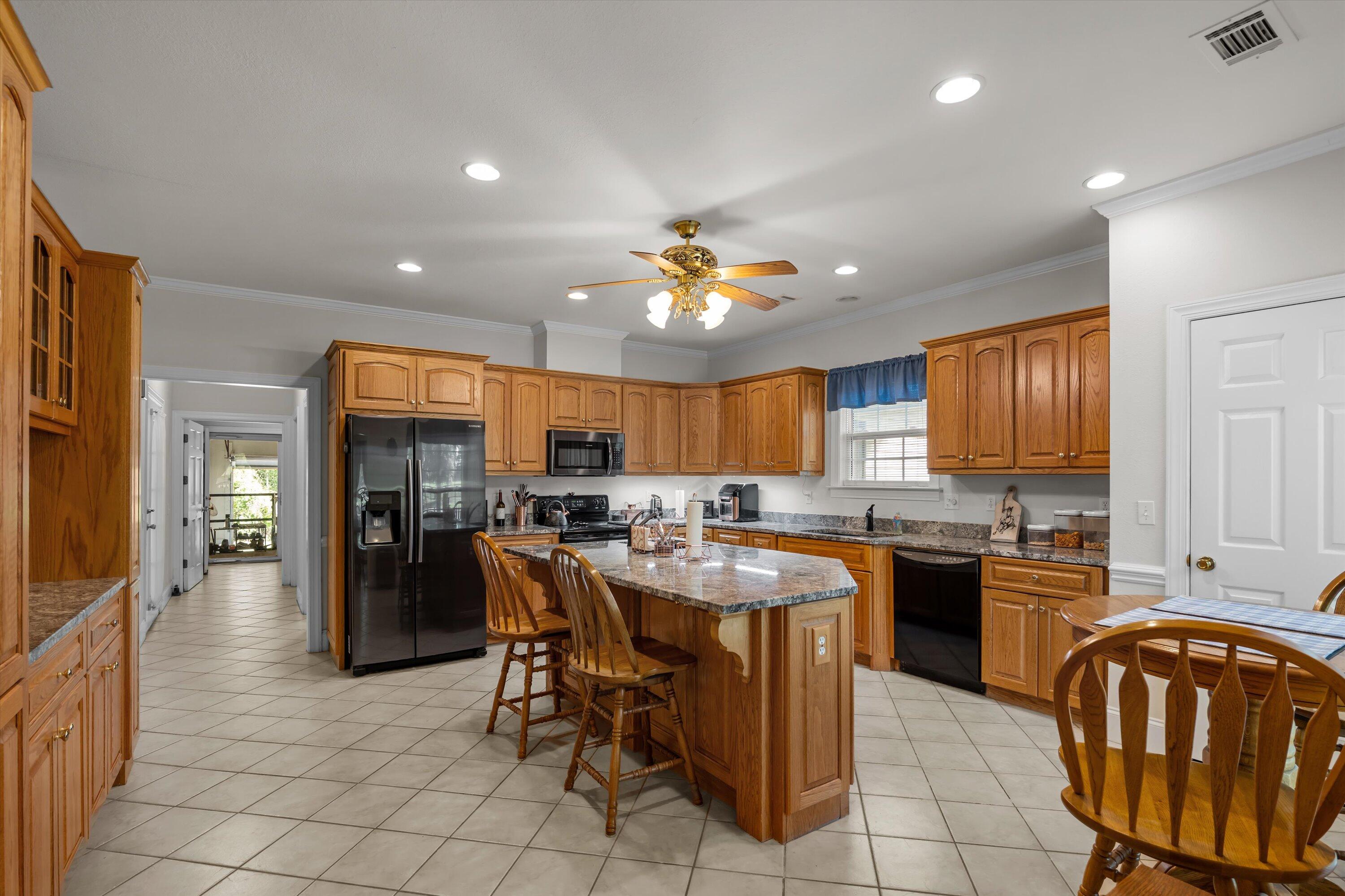 1960 WHITE ROCK Road