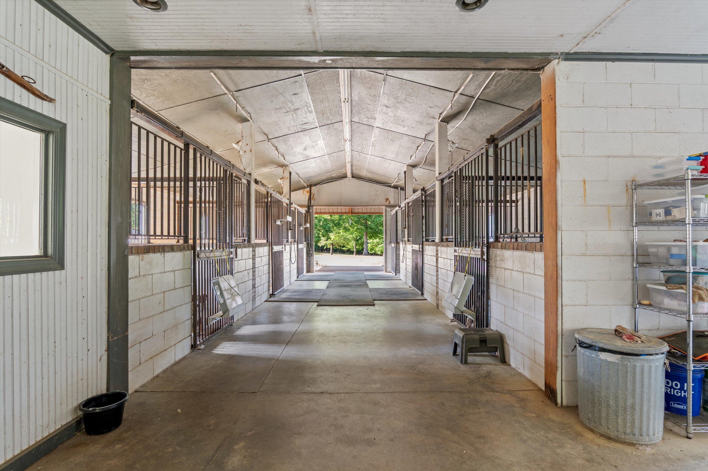 1960 WHITE ROCK Road