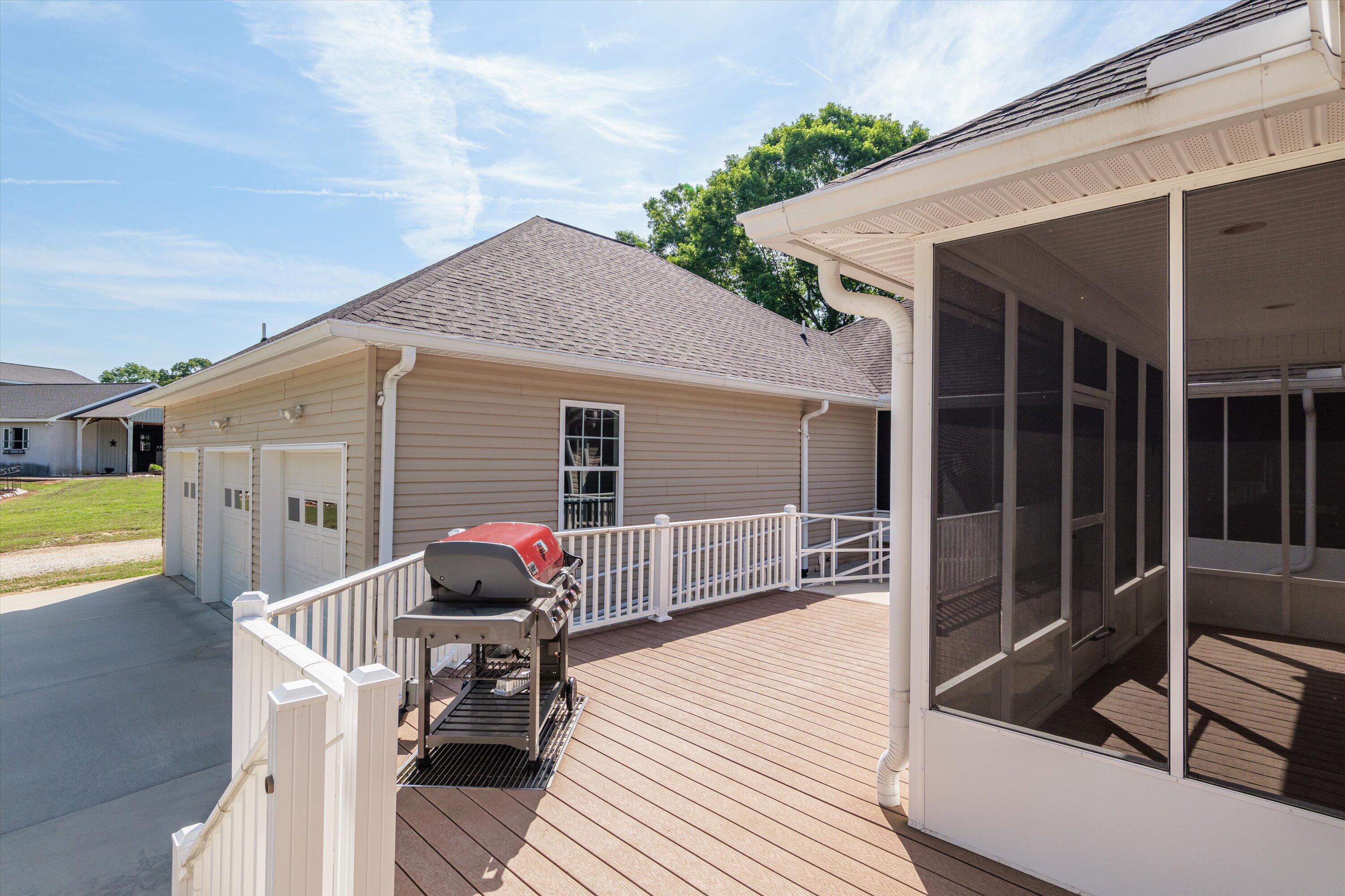 1960 WHITE ROCK Road