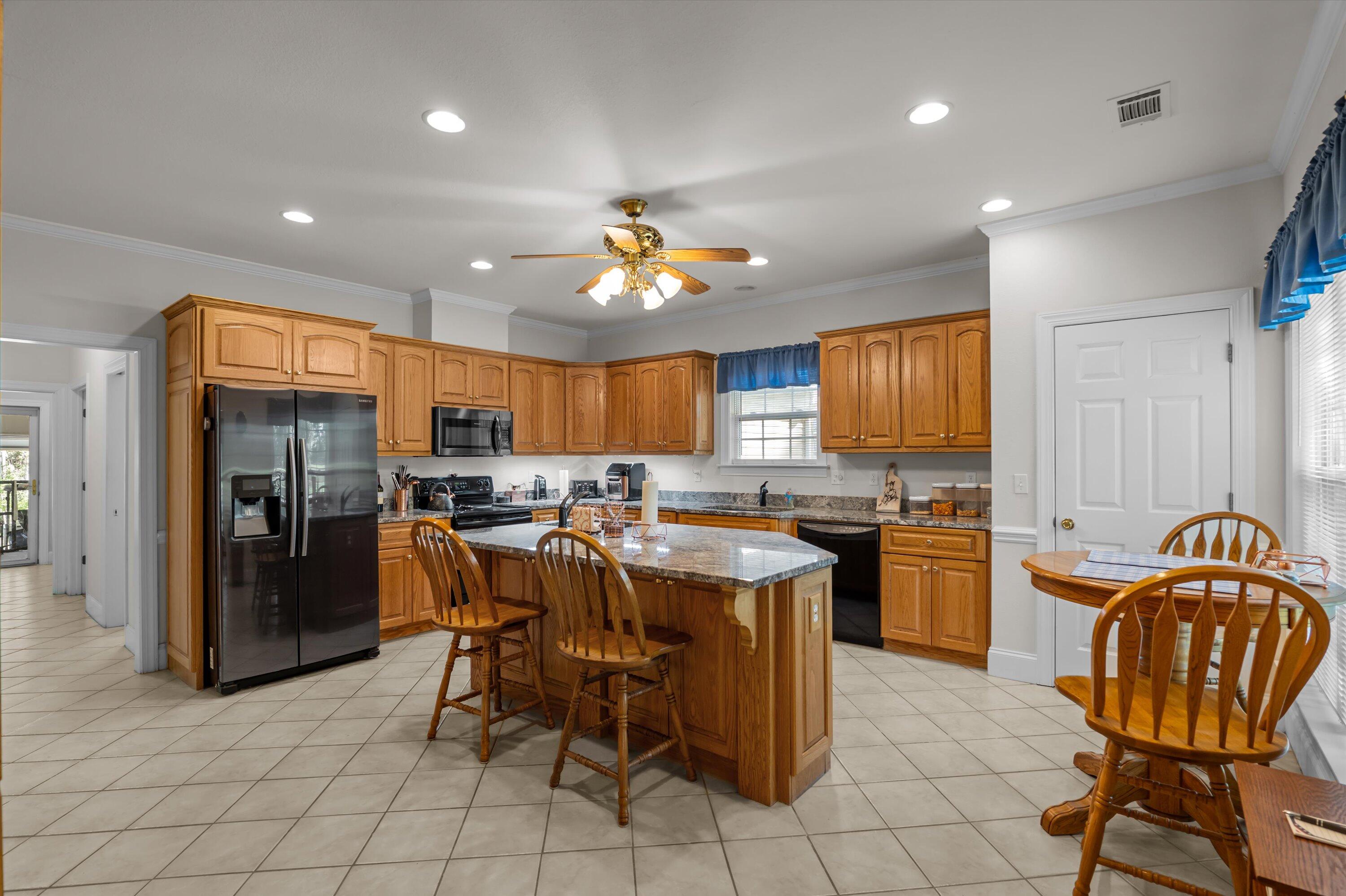 1960 WHITE ROCK Road