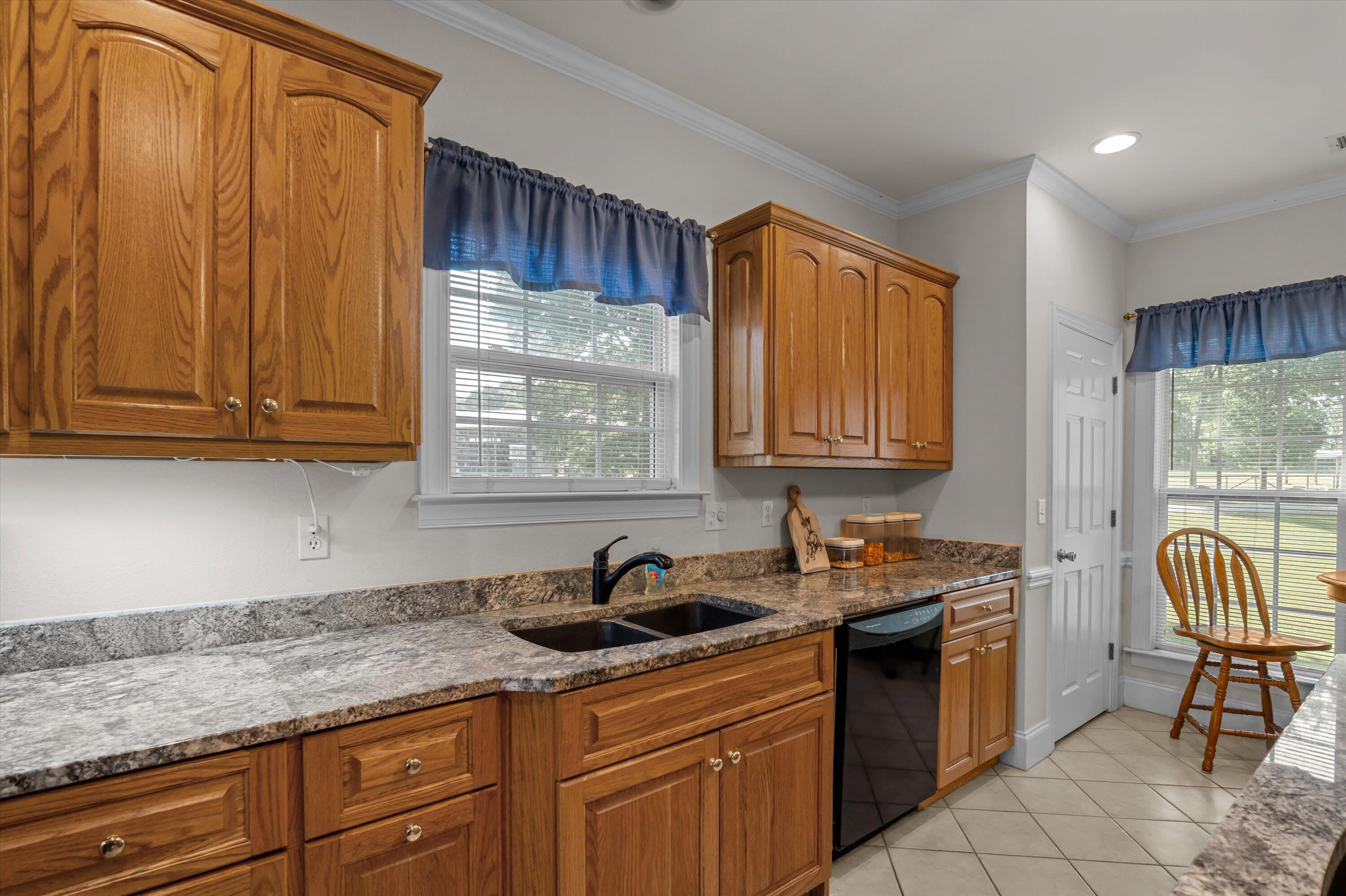 1960 WHITE ROCK Road