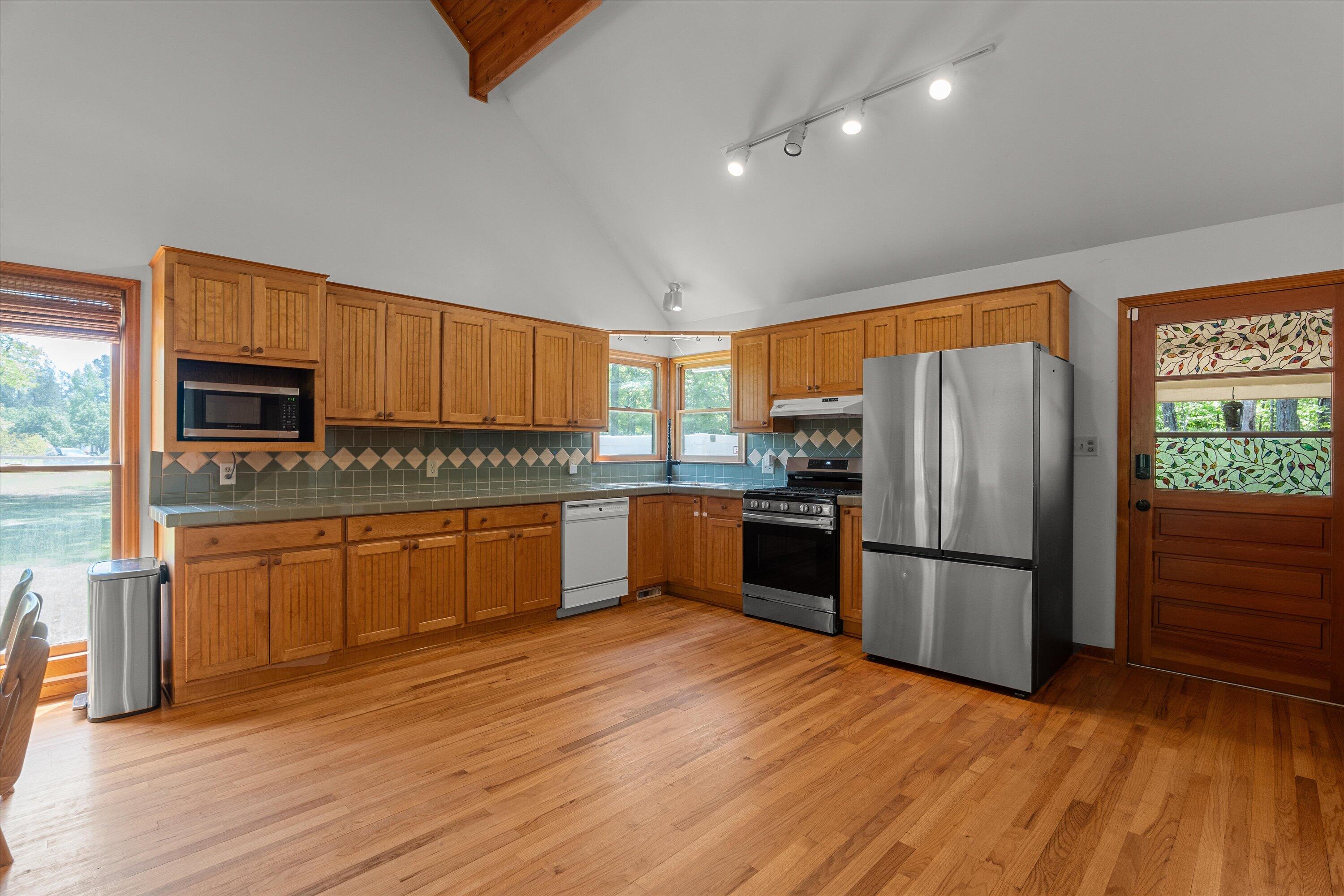 1840 LONERGAN HULME Road