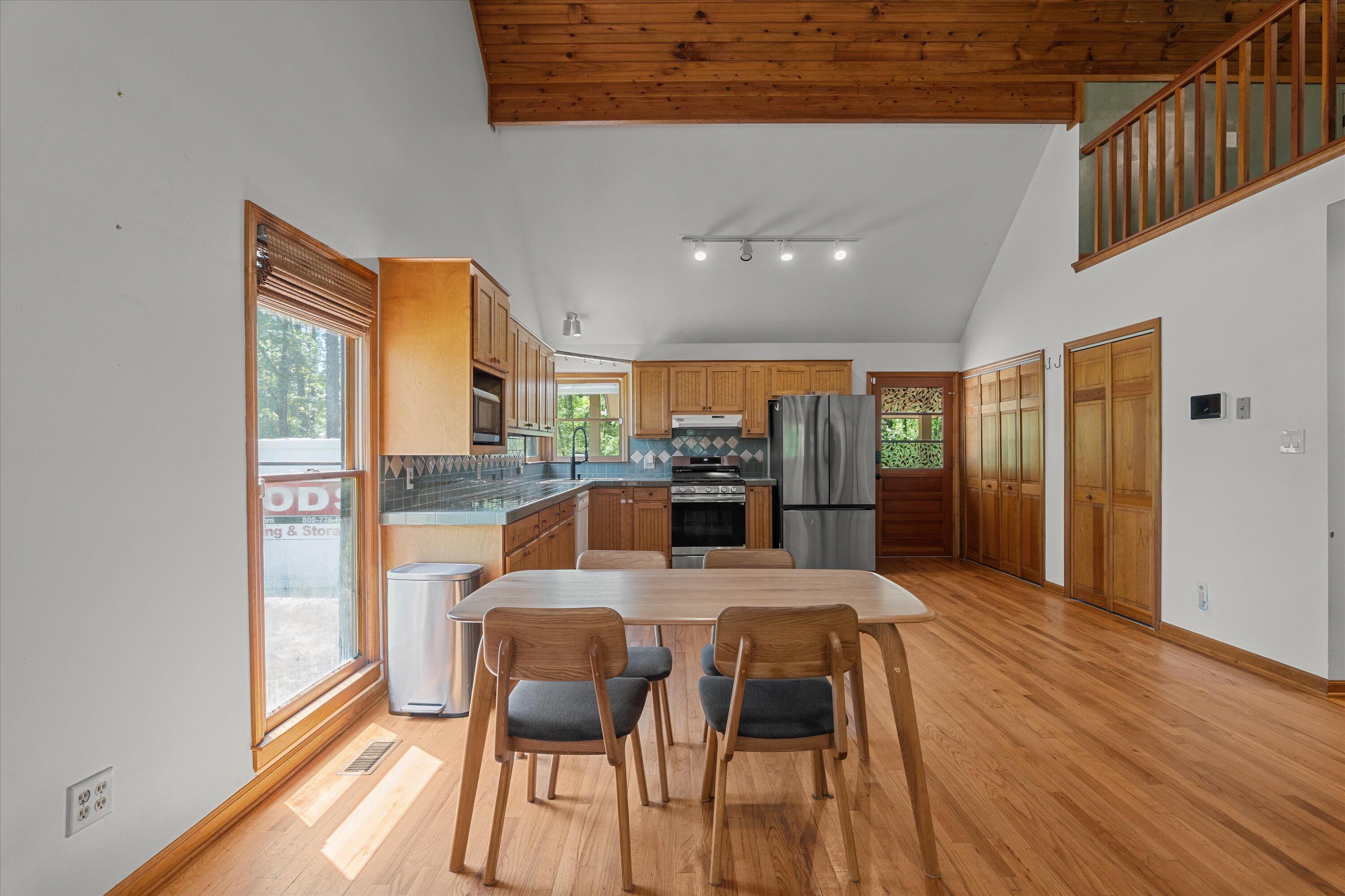 1840 LONERGAN HULME Road