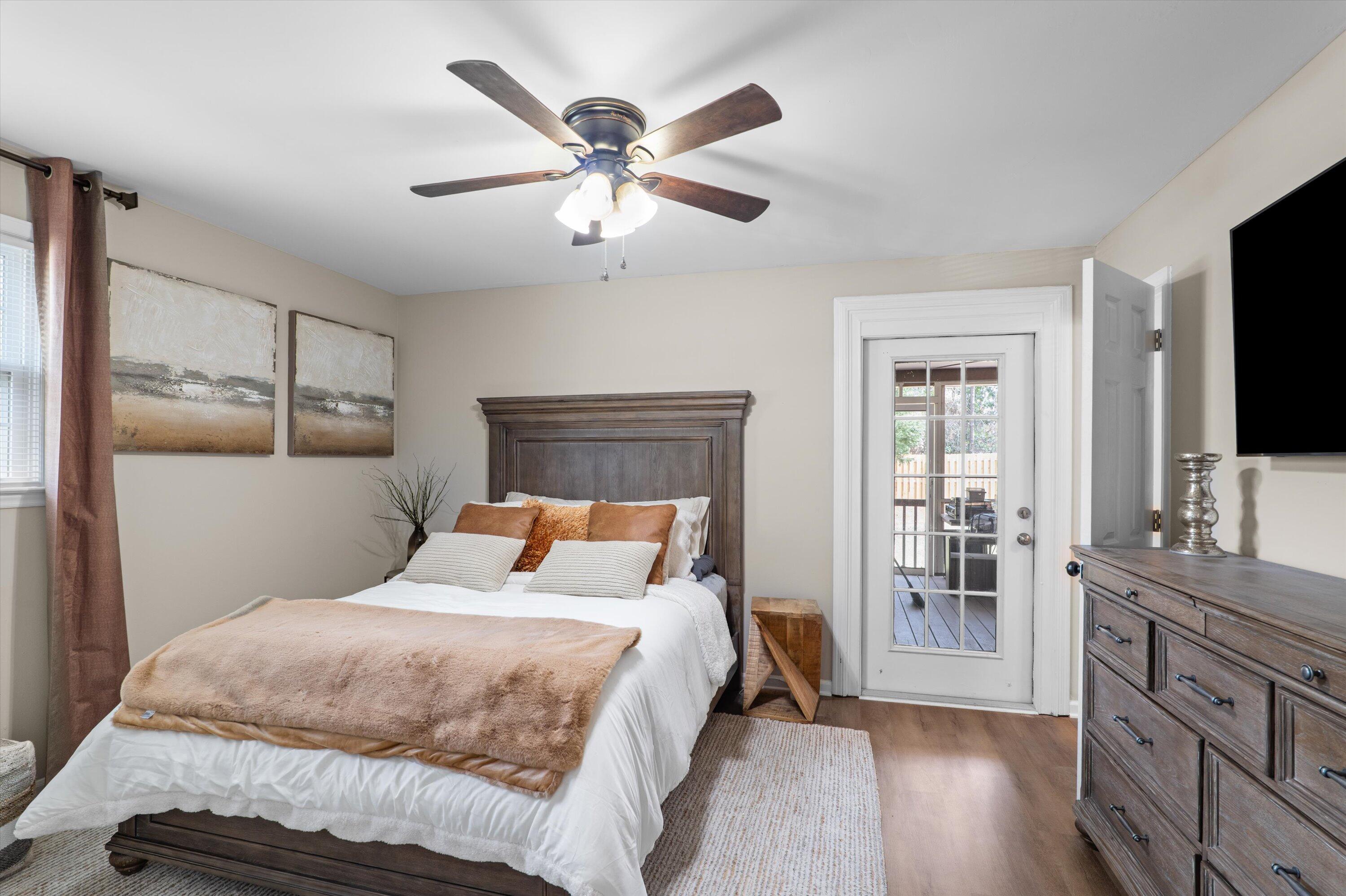 284 E WYNNGATE Drive