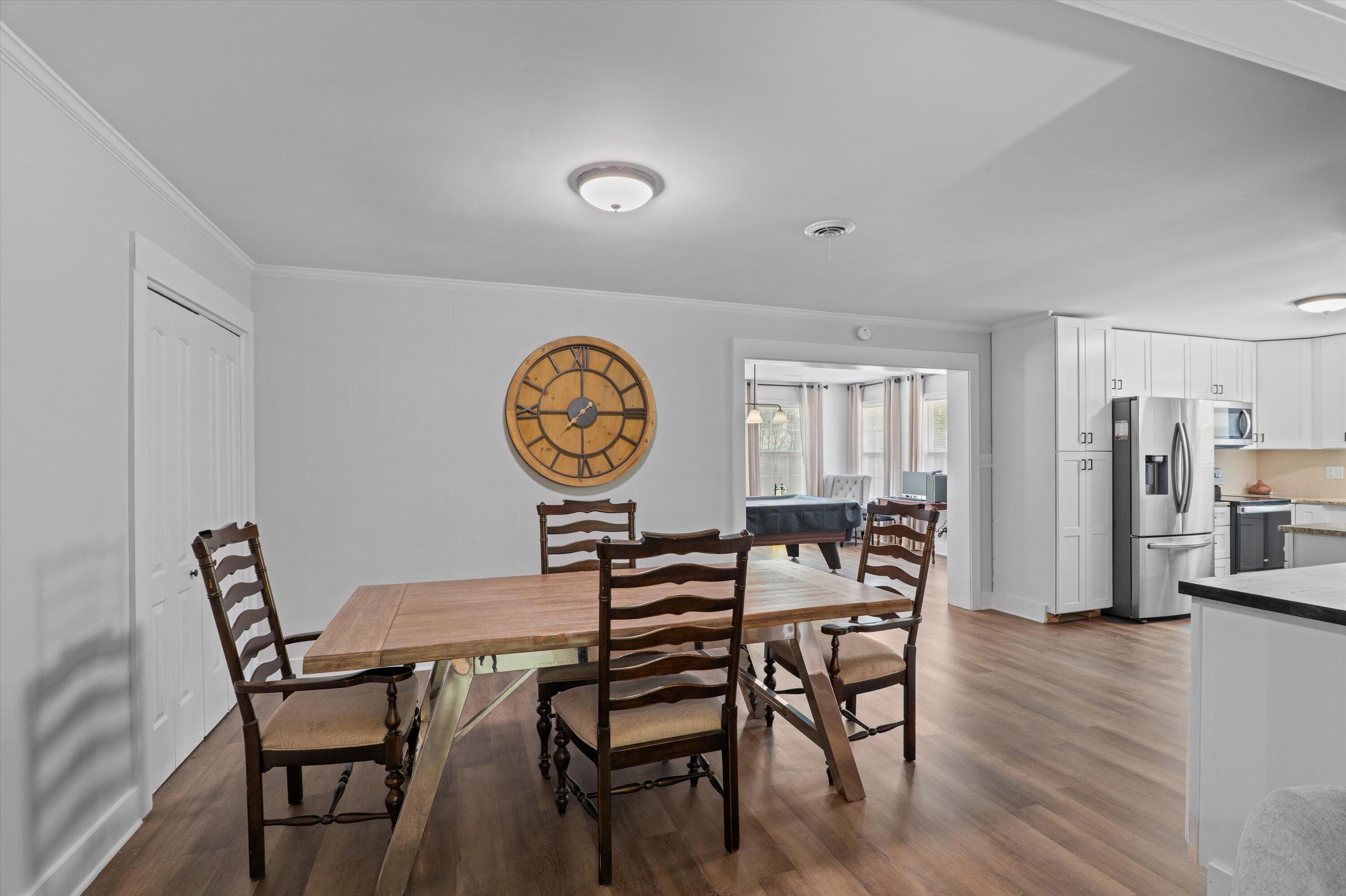 284 E WYNNGATE Drive