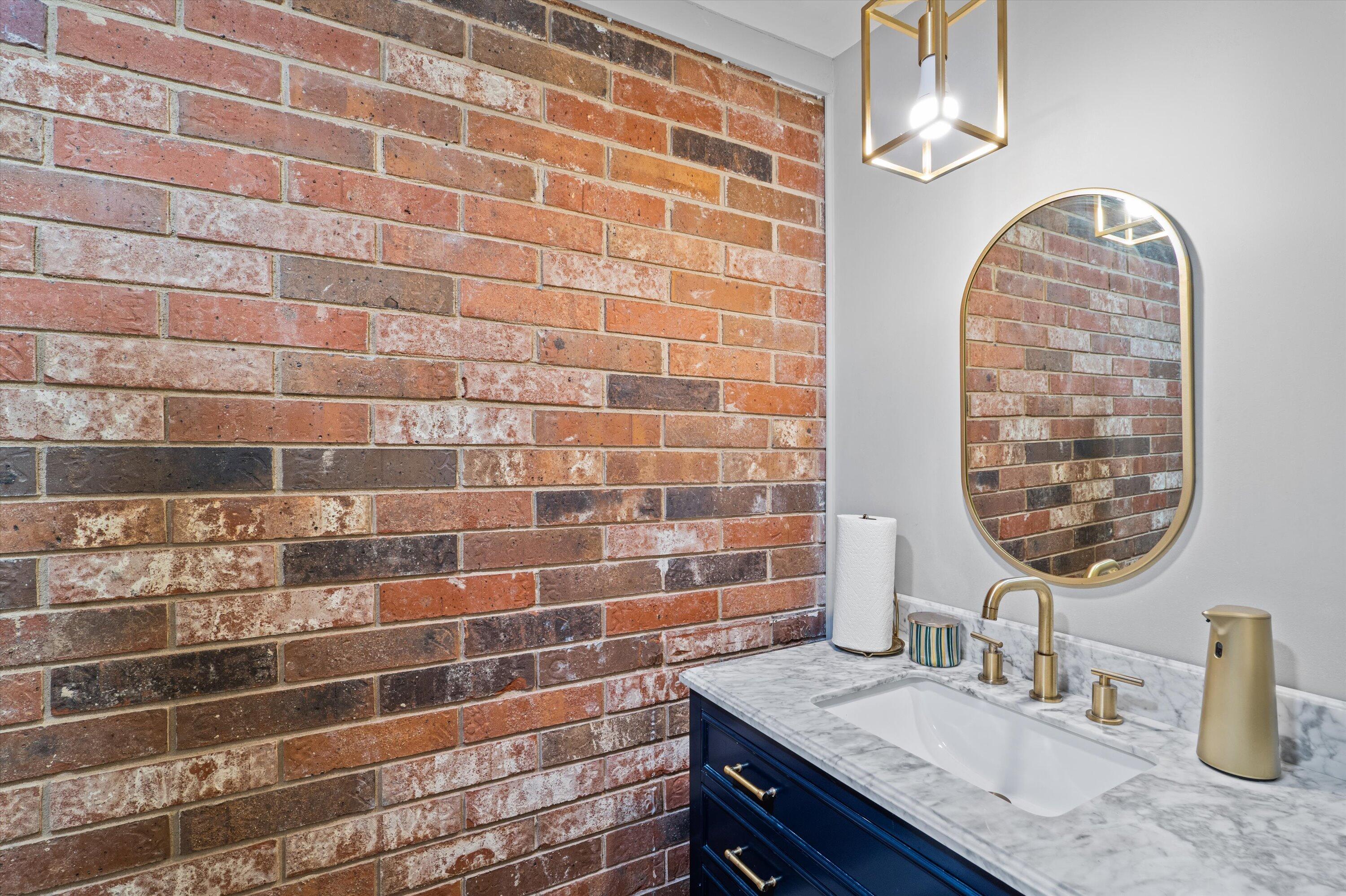 3527 Gleneagles Drive