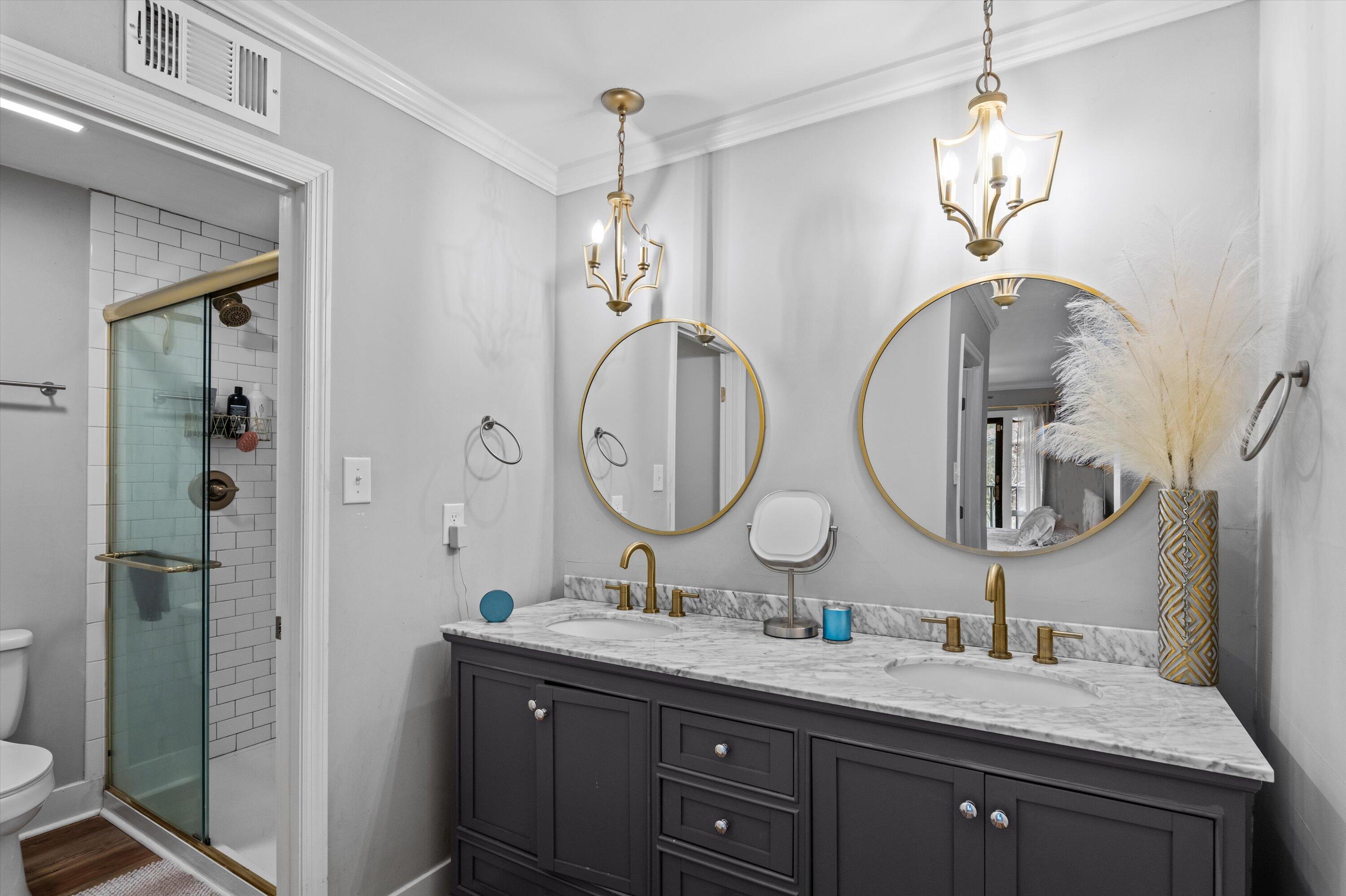 3527 Gleneagles Drive