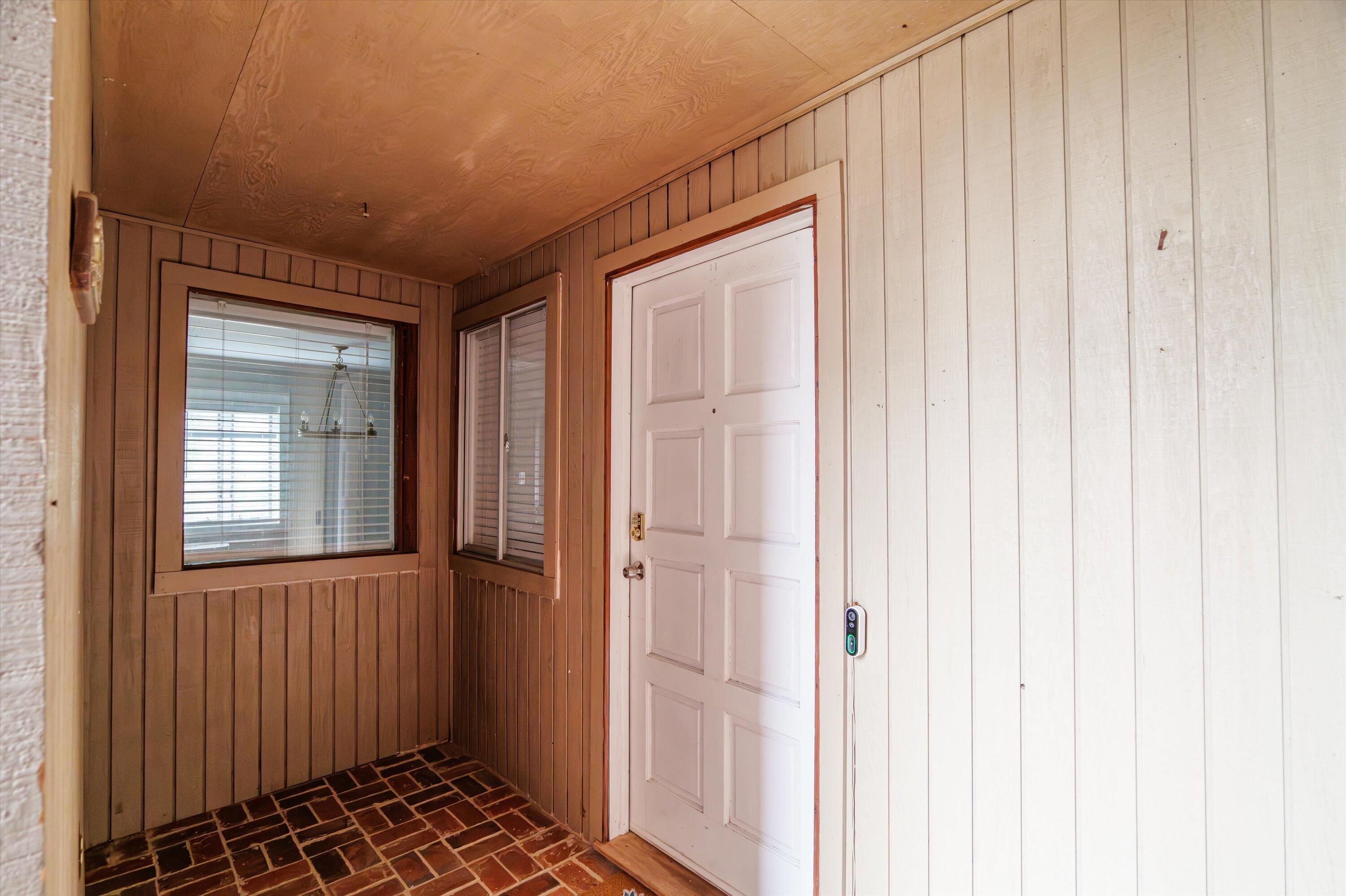 3527 Gleneagles Drive