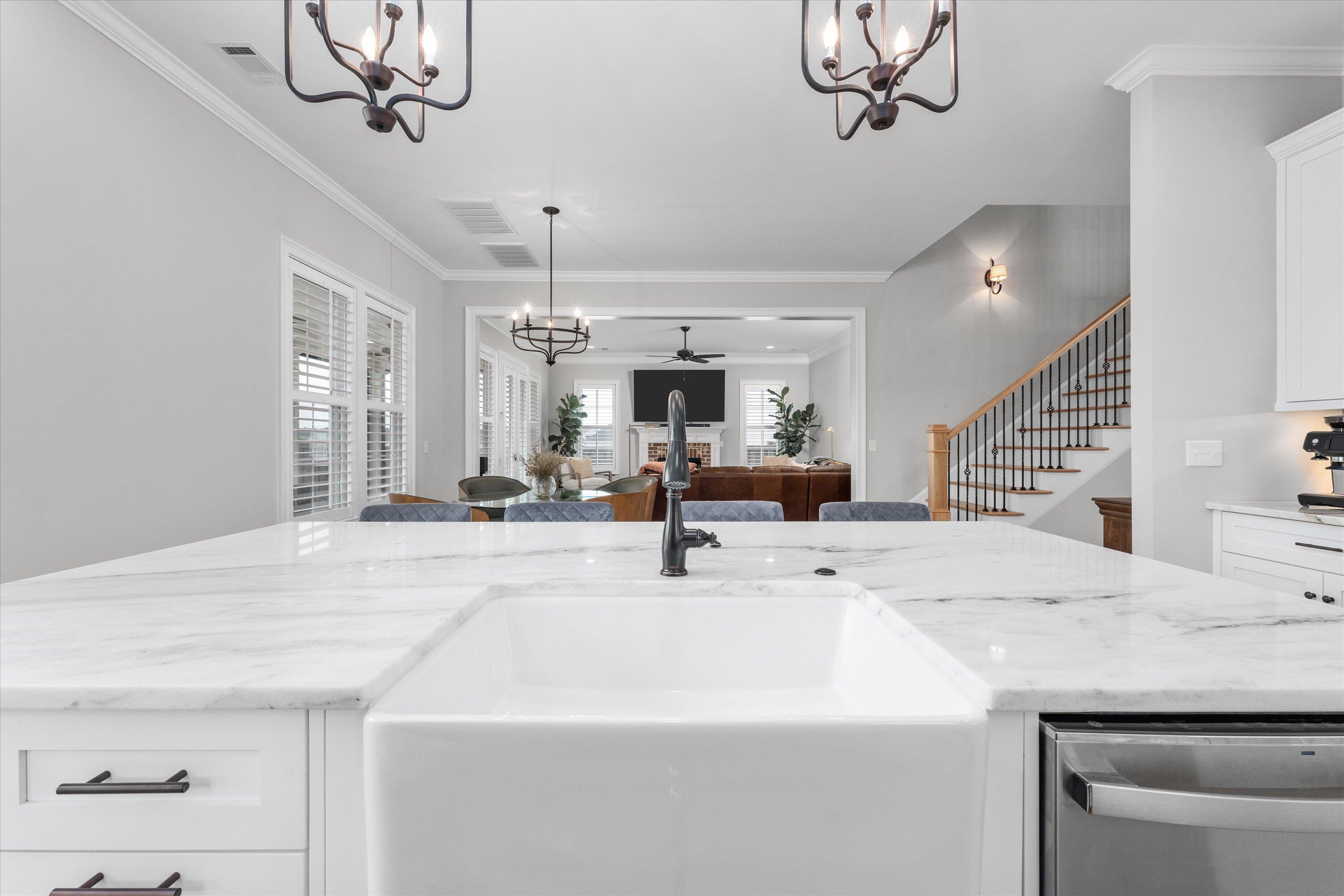 3045 Rosewood Drive
