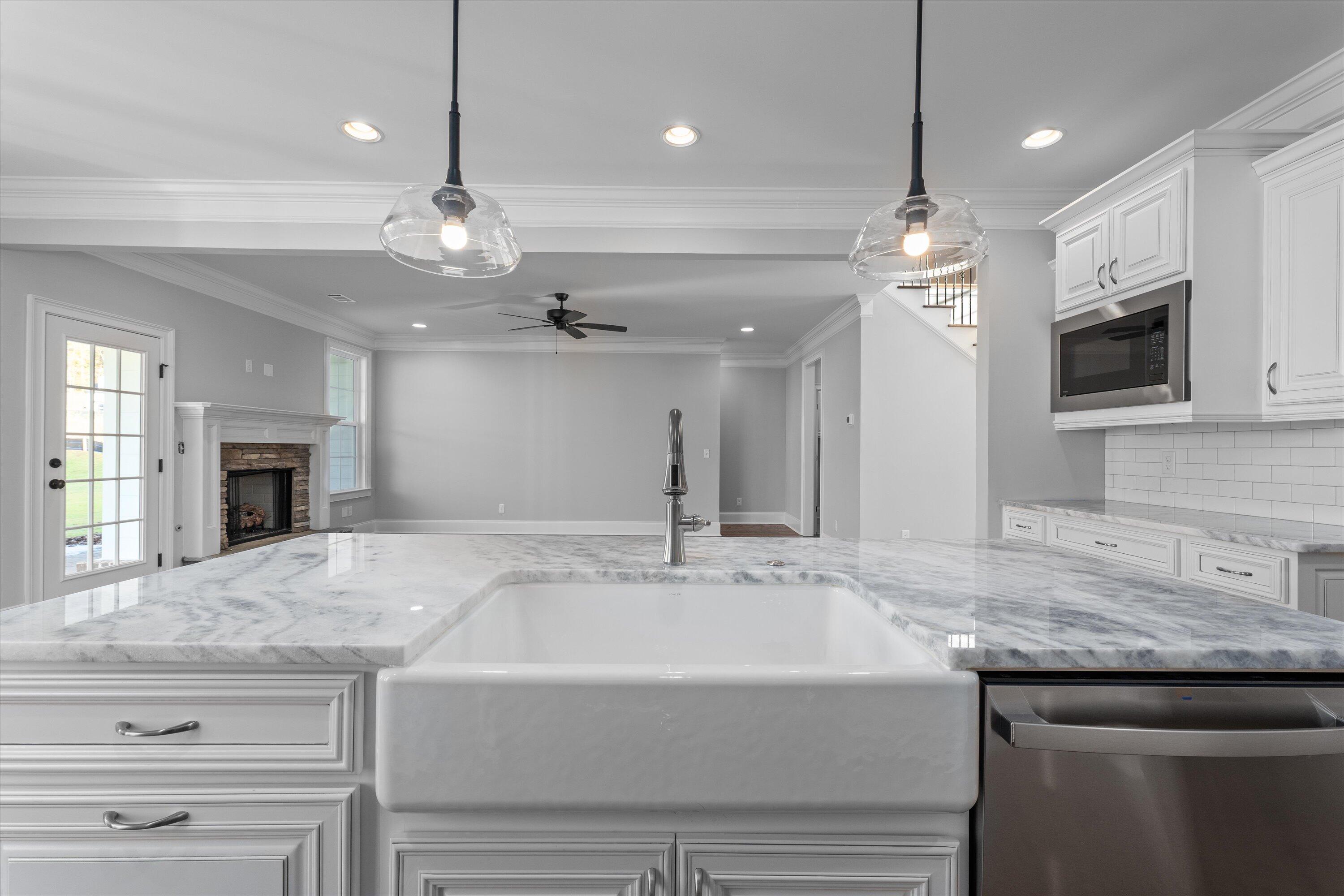 673 River Oaks Lane