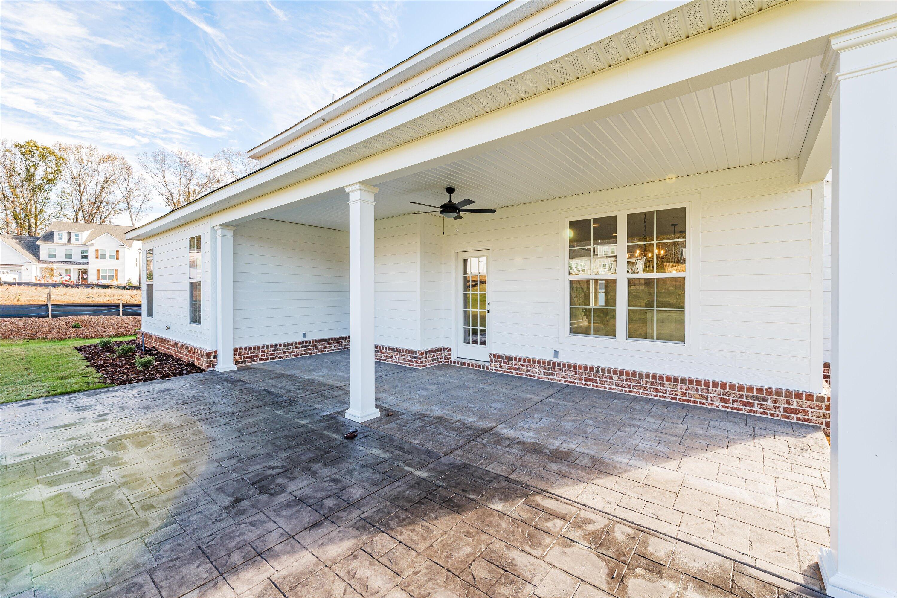 673 River Oaks Lane