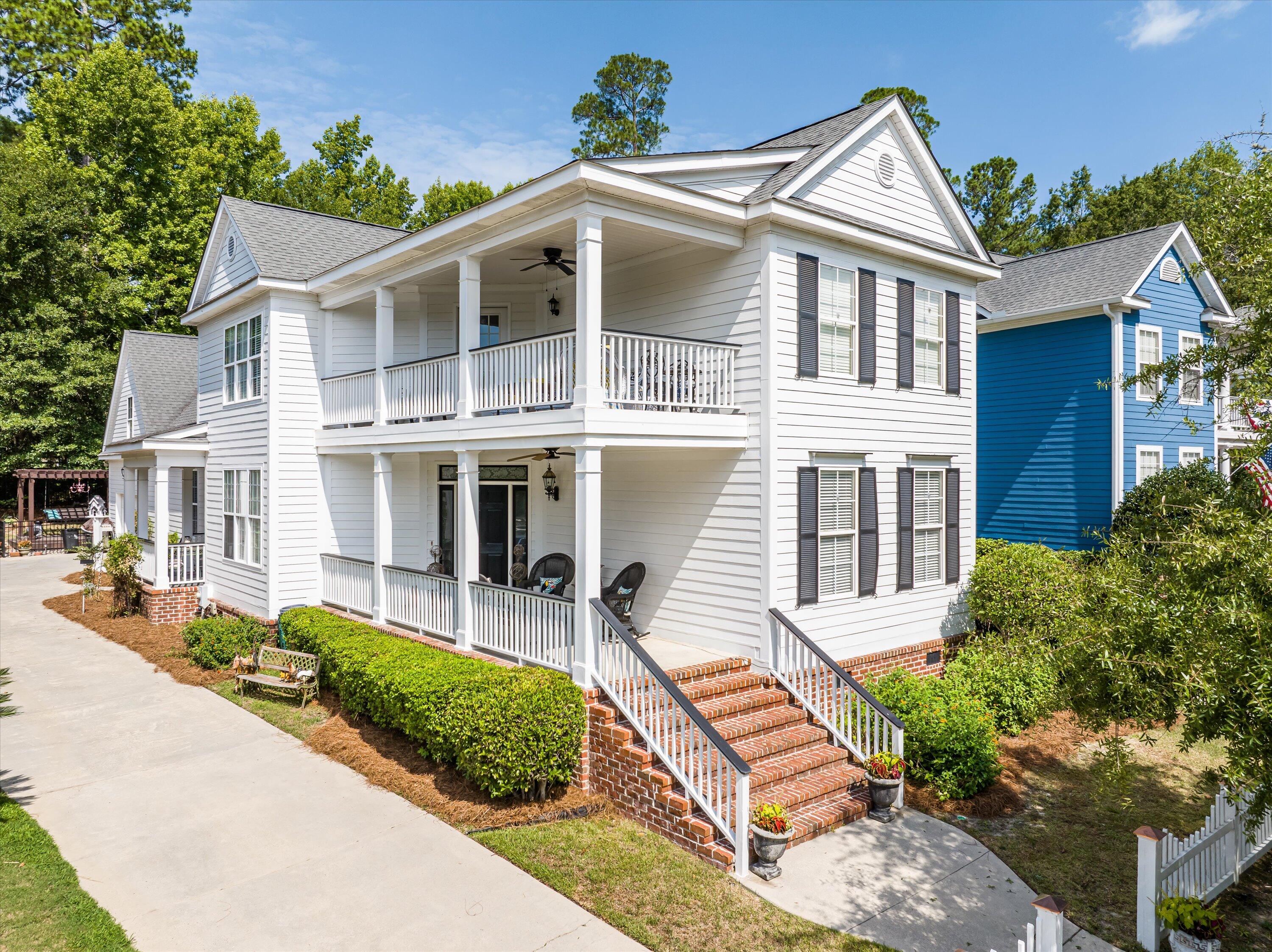 939 Mitchell Lane