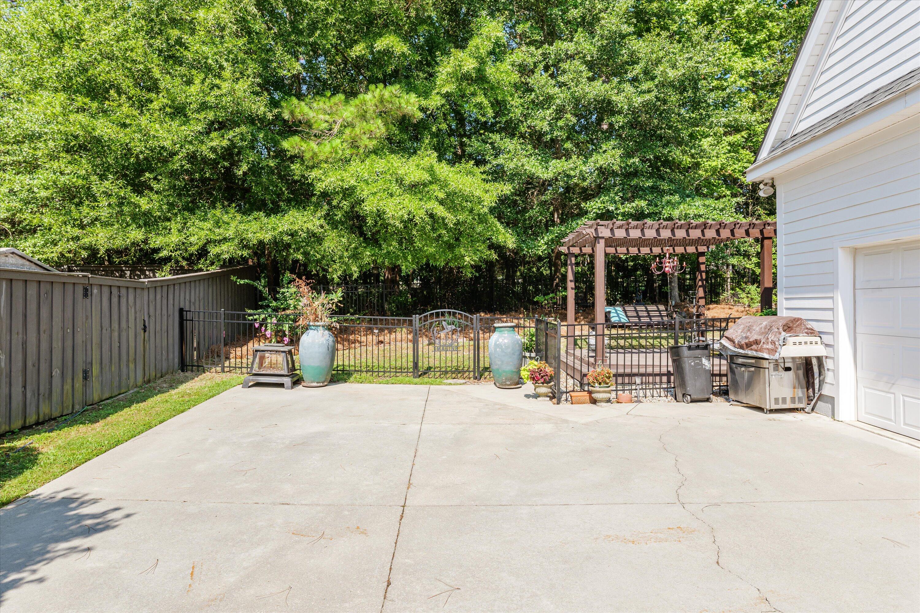 939 Mitchell Lane