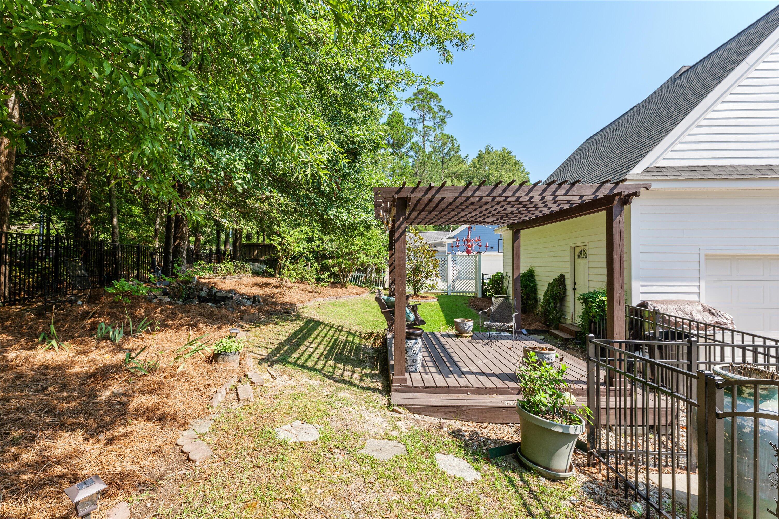 939 Mitchell Lane