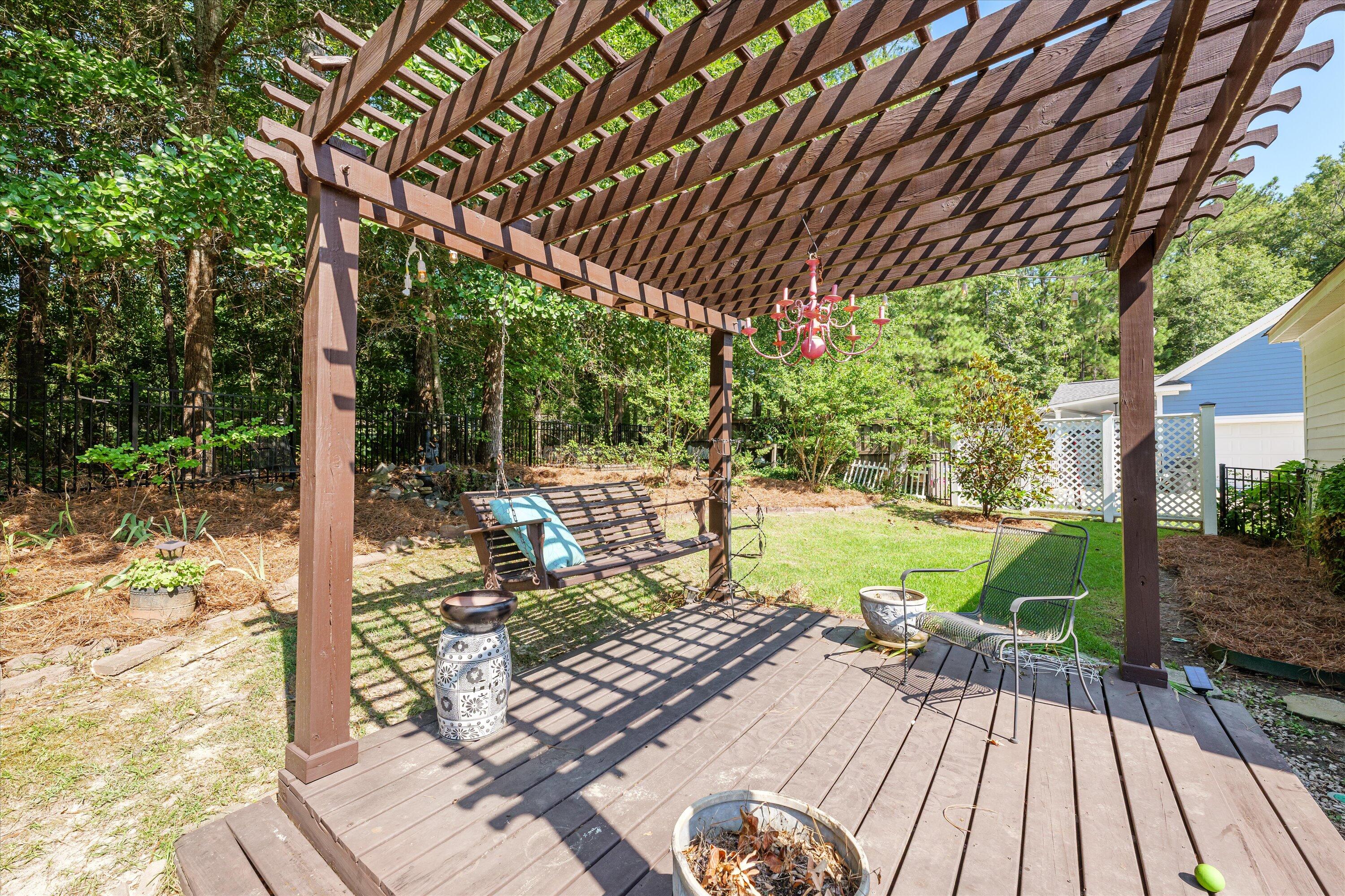 939 Mitchell Lane