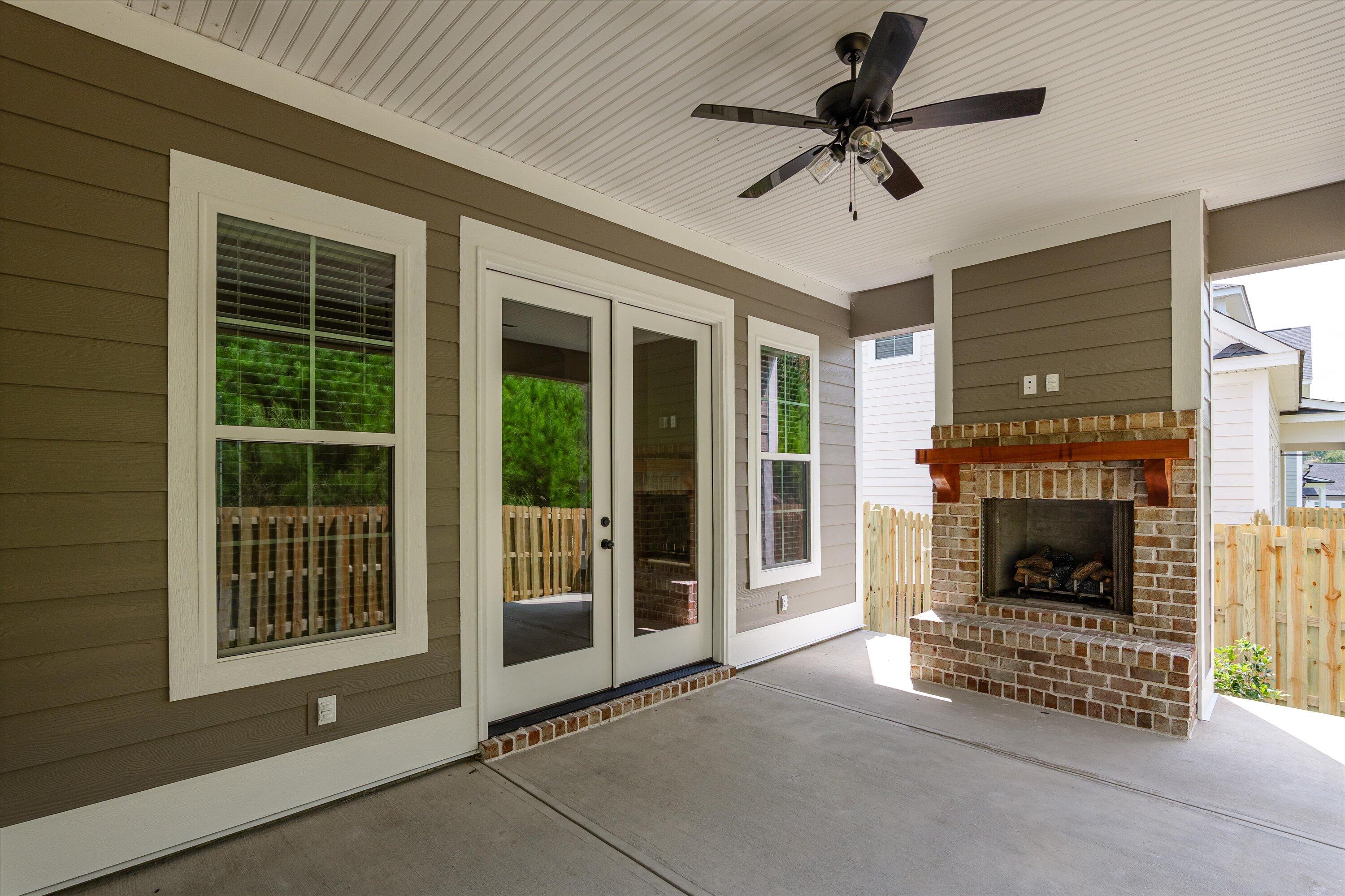 642 River Oaks Lane