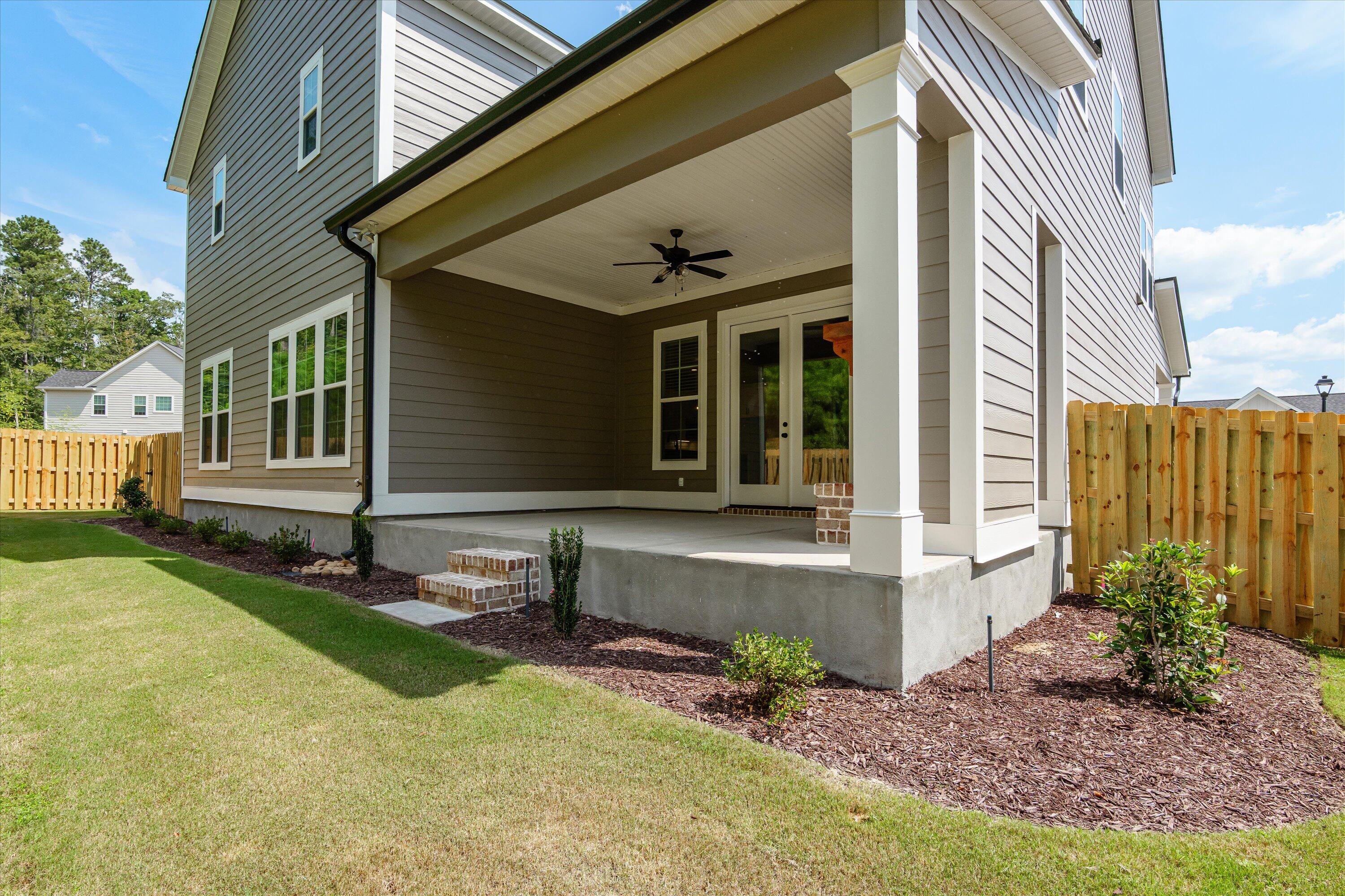 642 River Oaks Lane