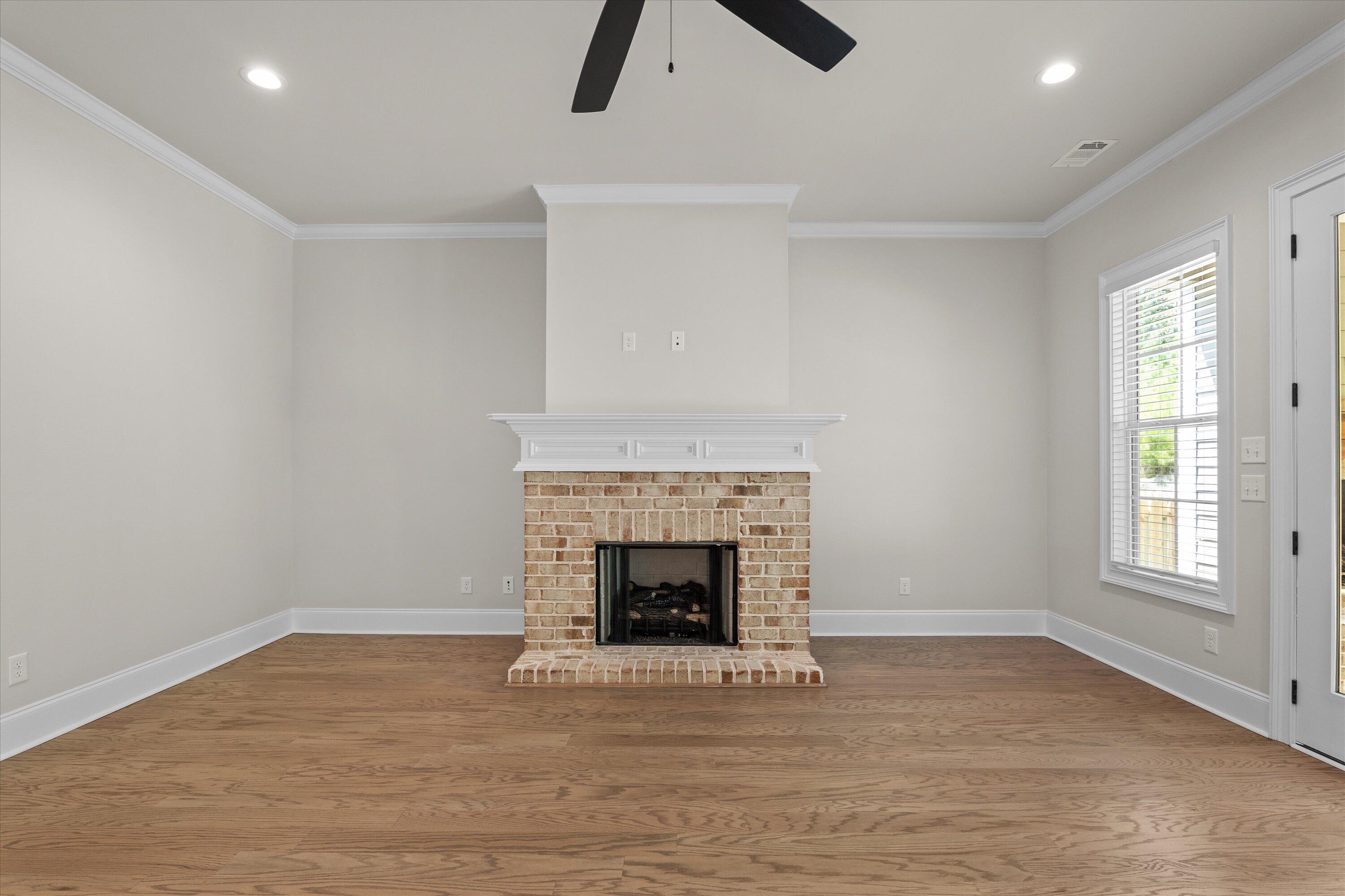 642 River Oaks Lane