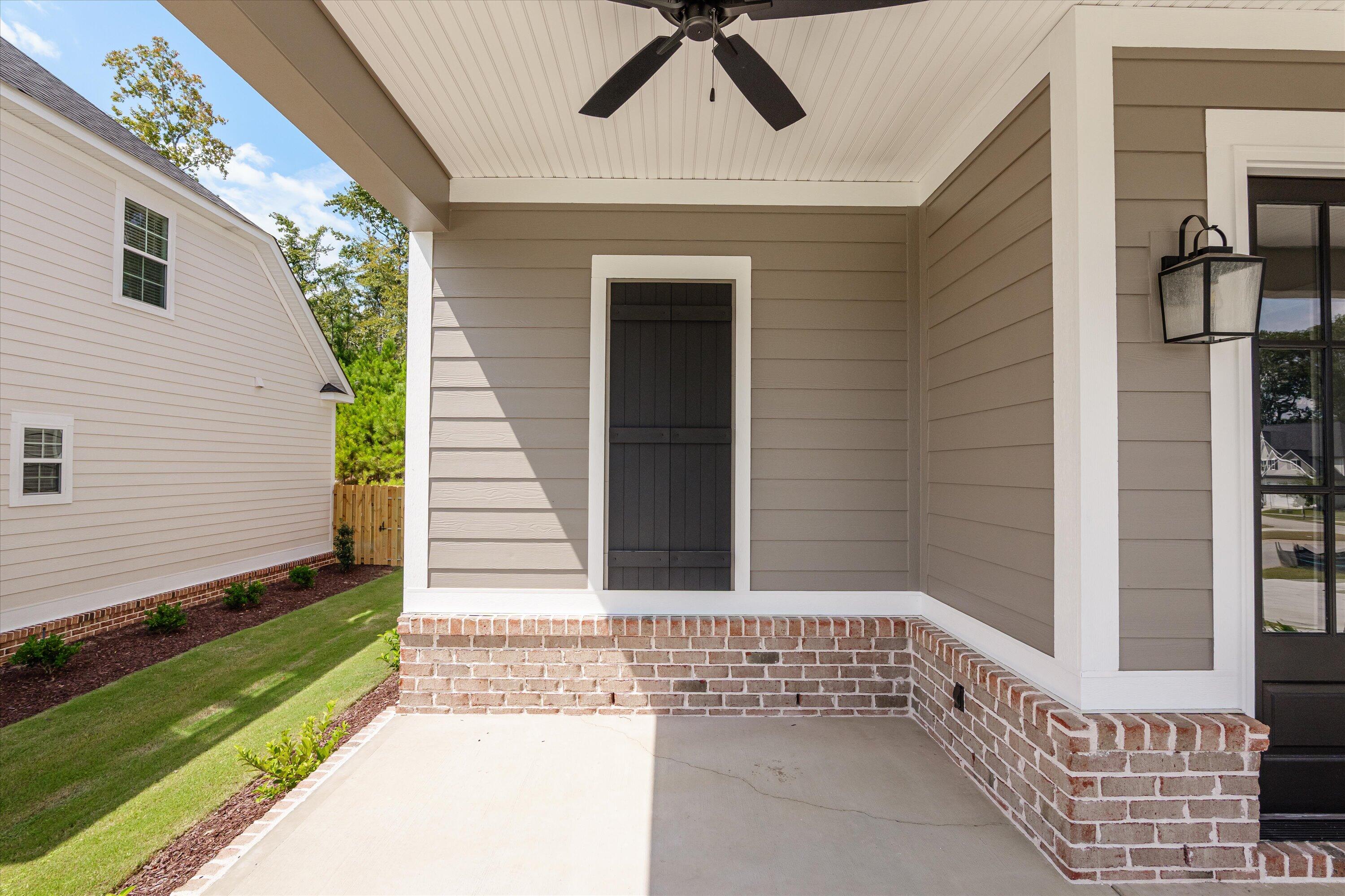 642 River Oaks Lane