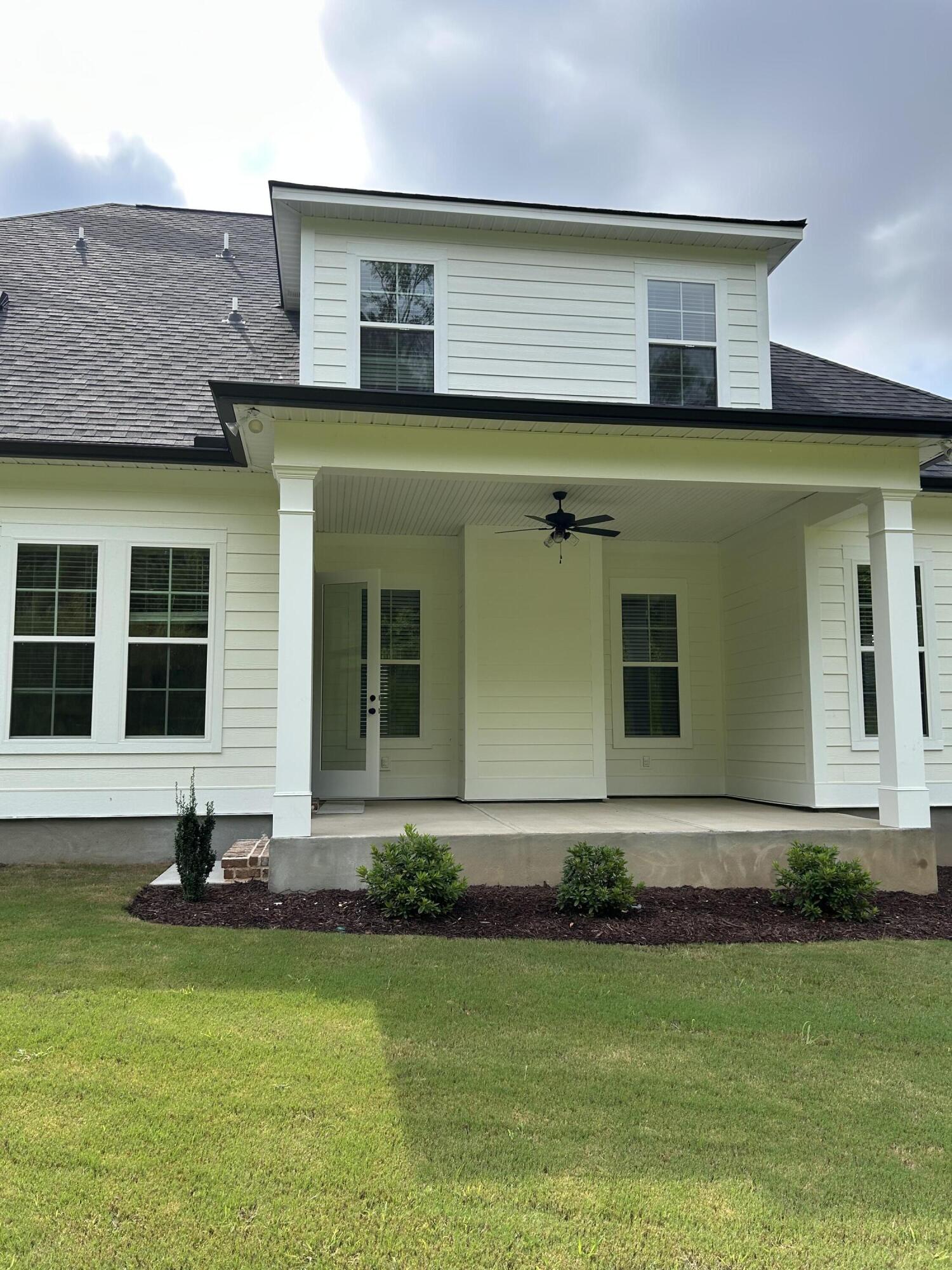 636 River Oaks Lane