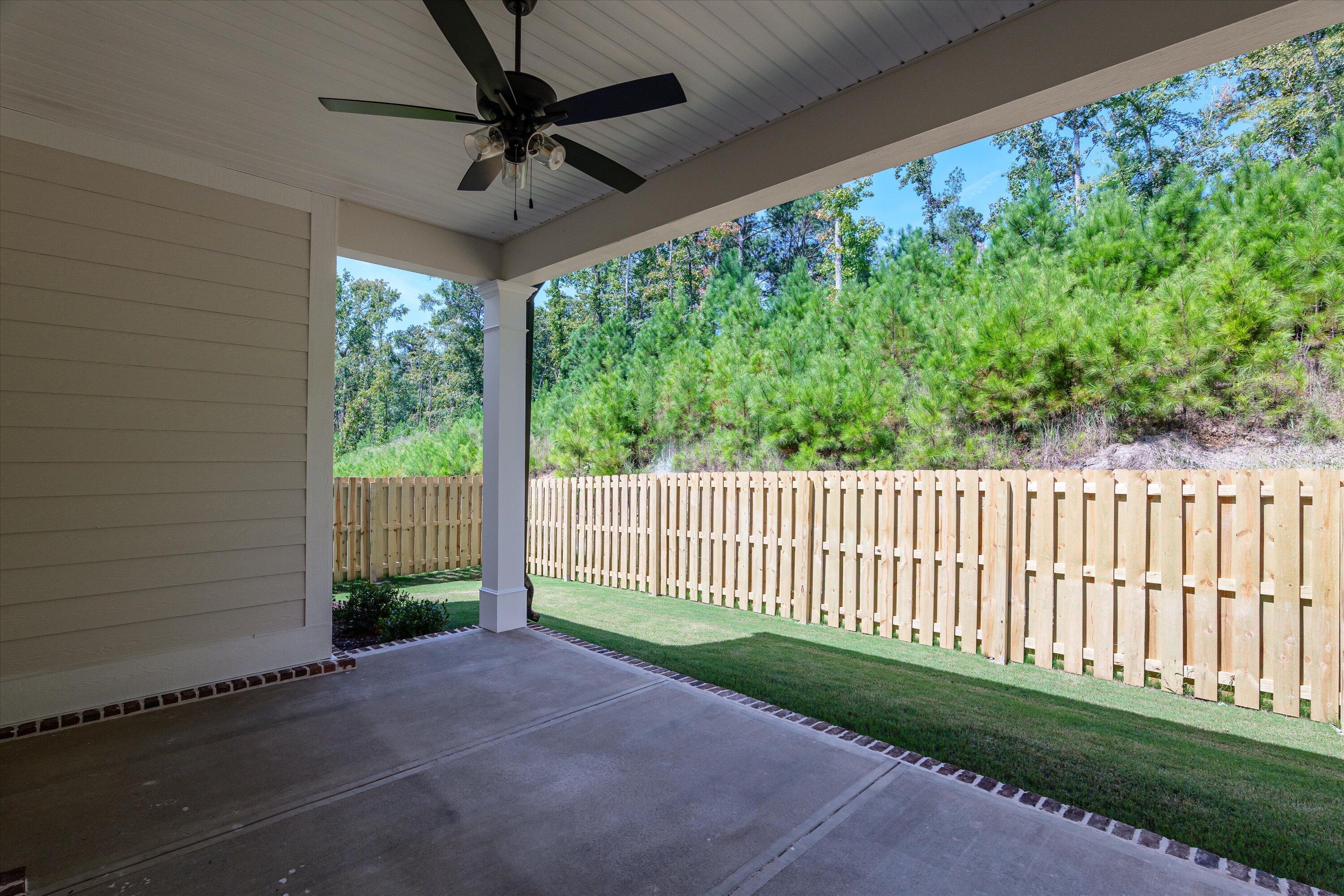 640 River Oaks Lane