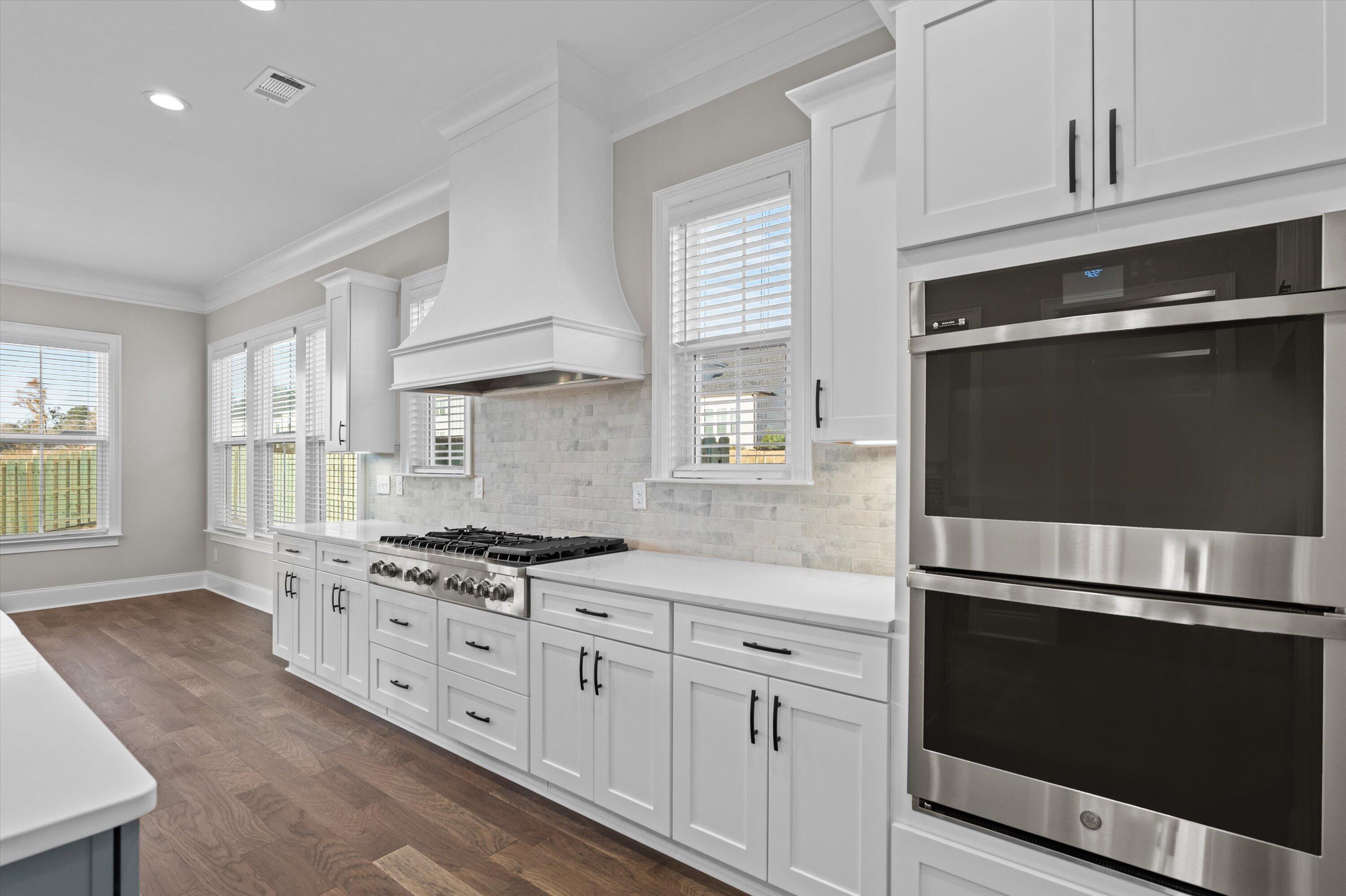 659 River Oaks Lane