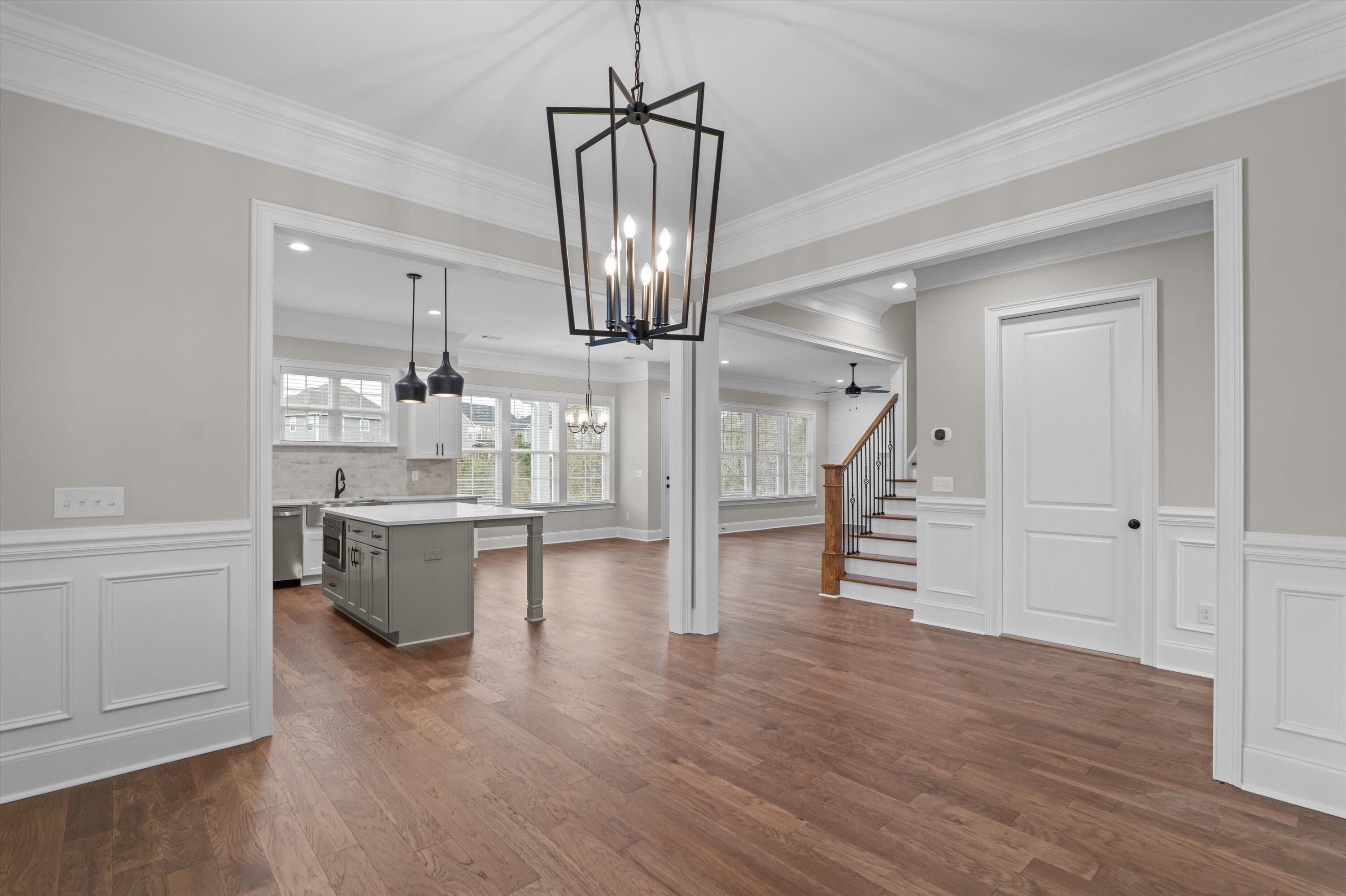 616 River Oaks Lane