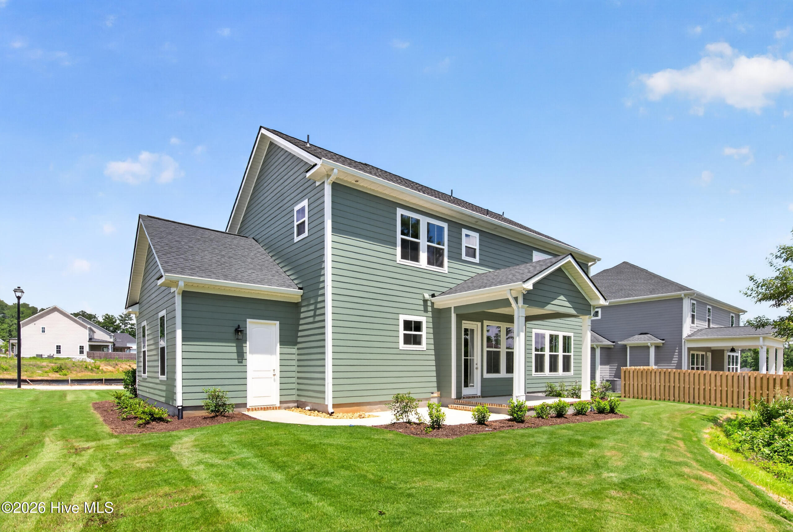 618 River Oaks Lane