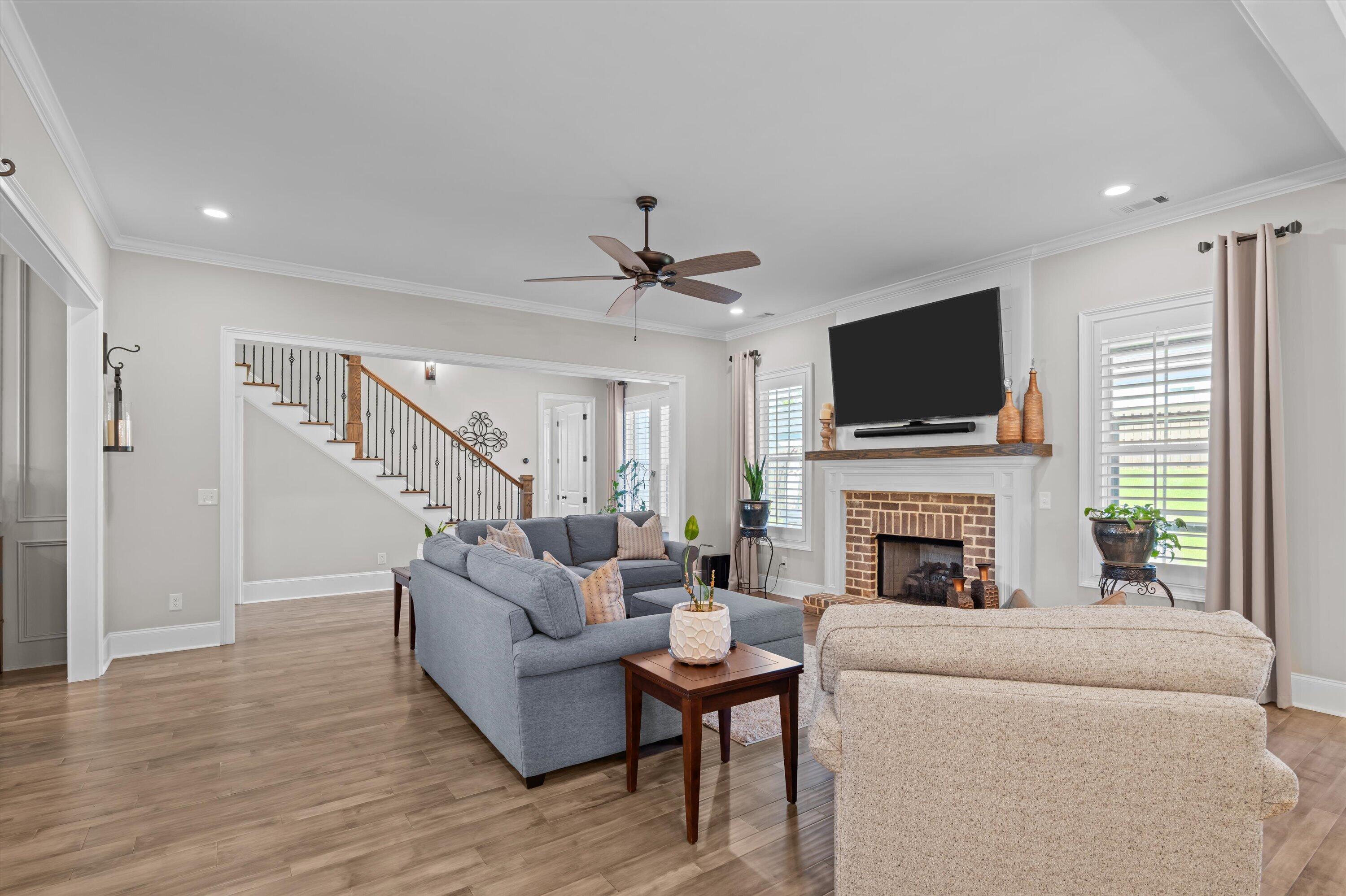 4035 Acorn Lane